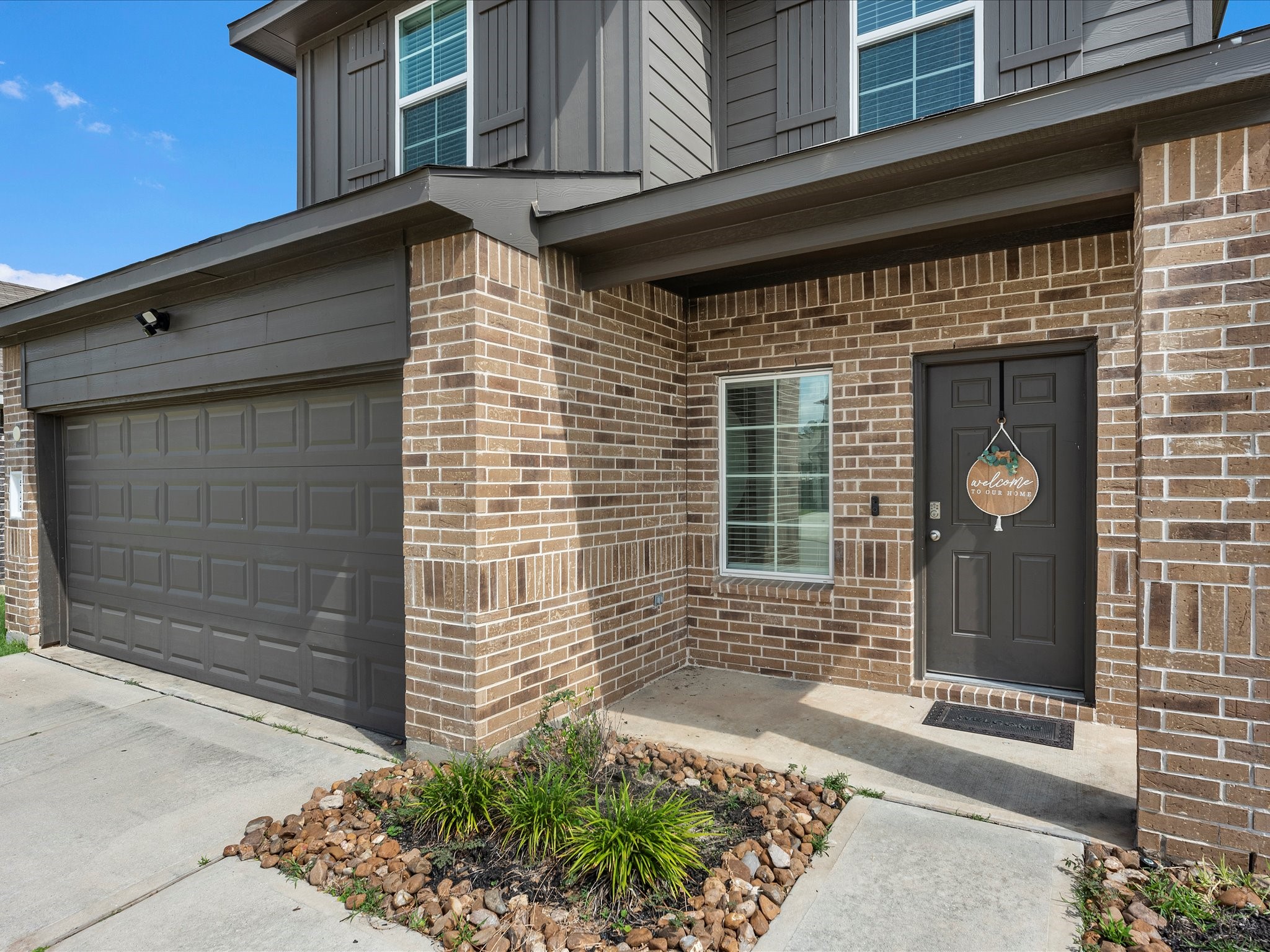 5455 Pinetree Crescent Lane Property Photo 4