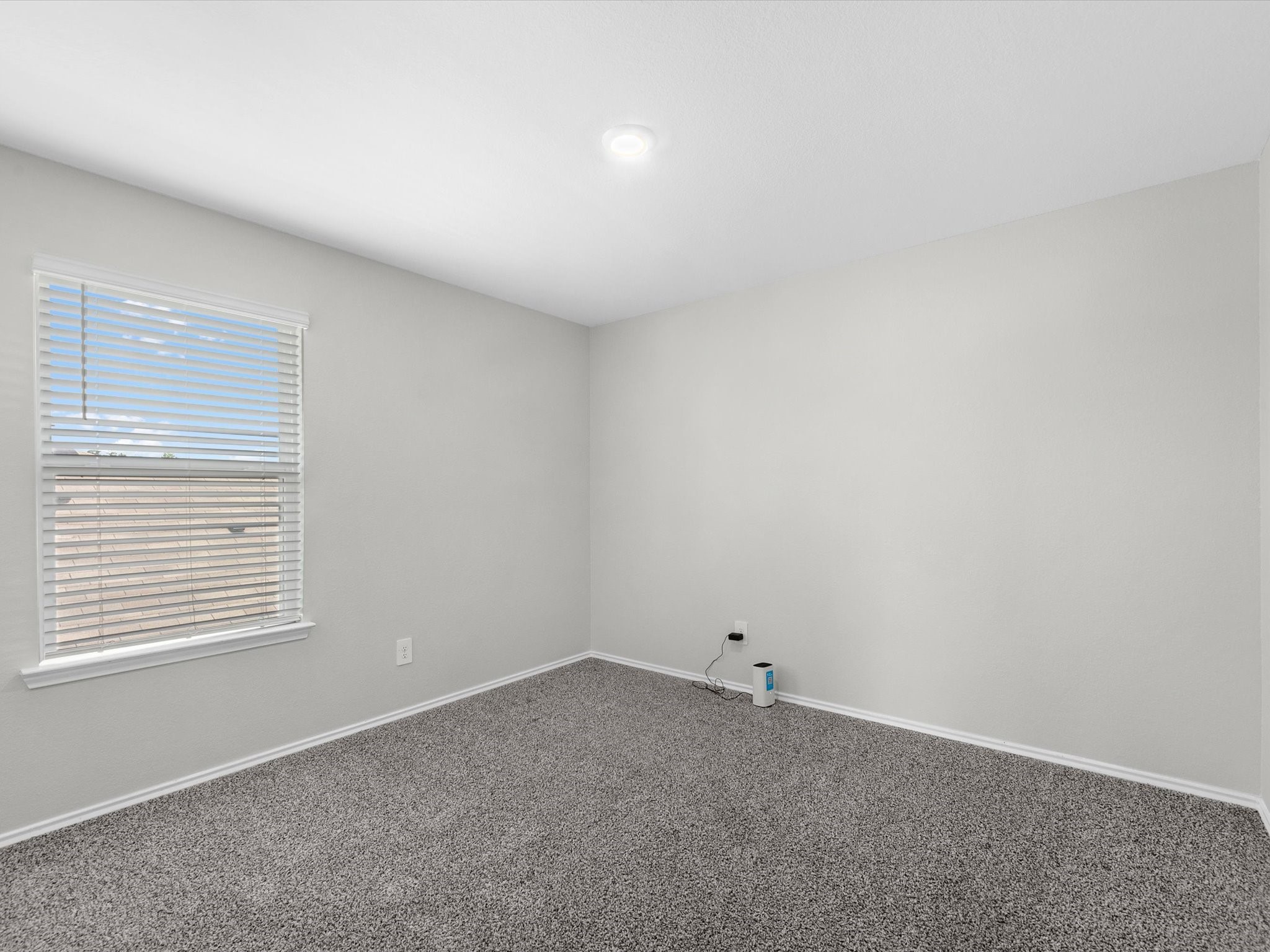 5455 Pinetree Crescent Lane Property Photo 21