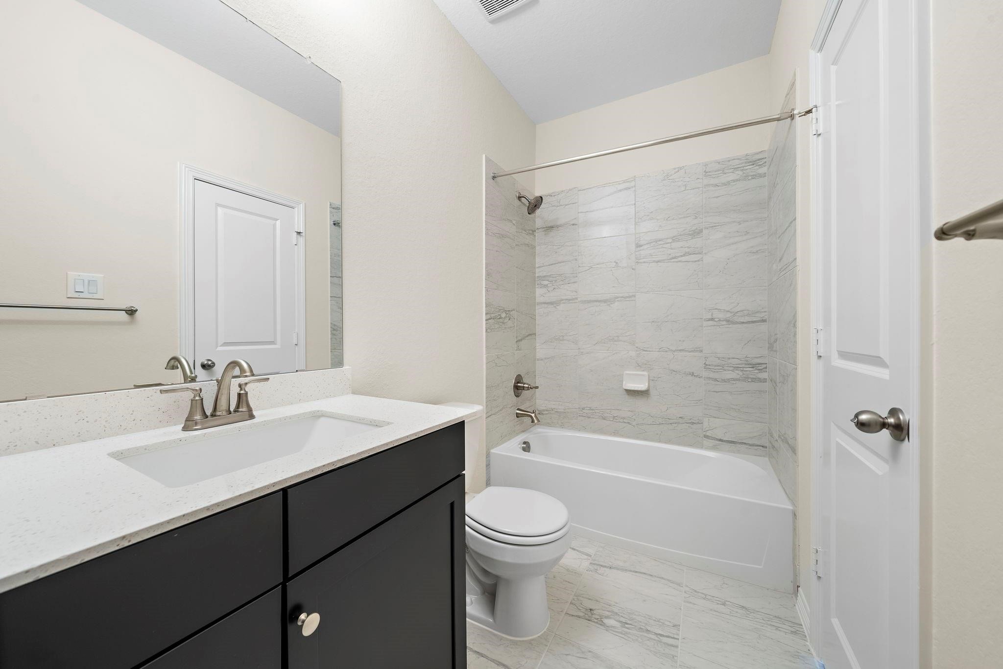 9806 Oakwood Trail Property Photo 28