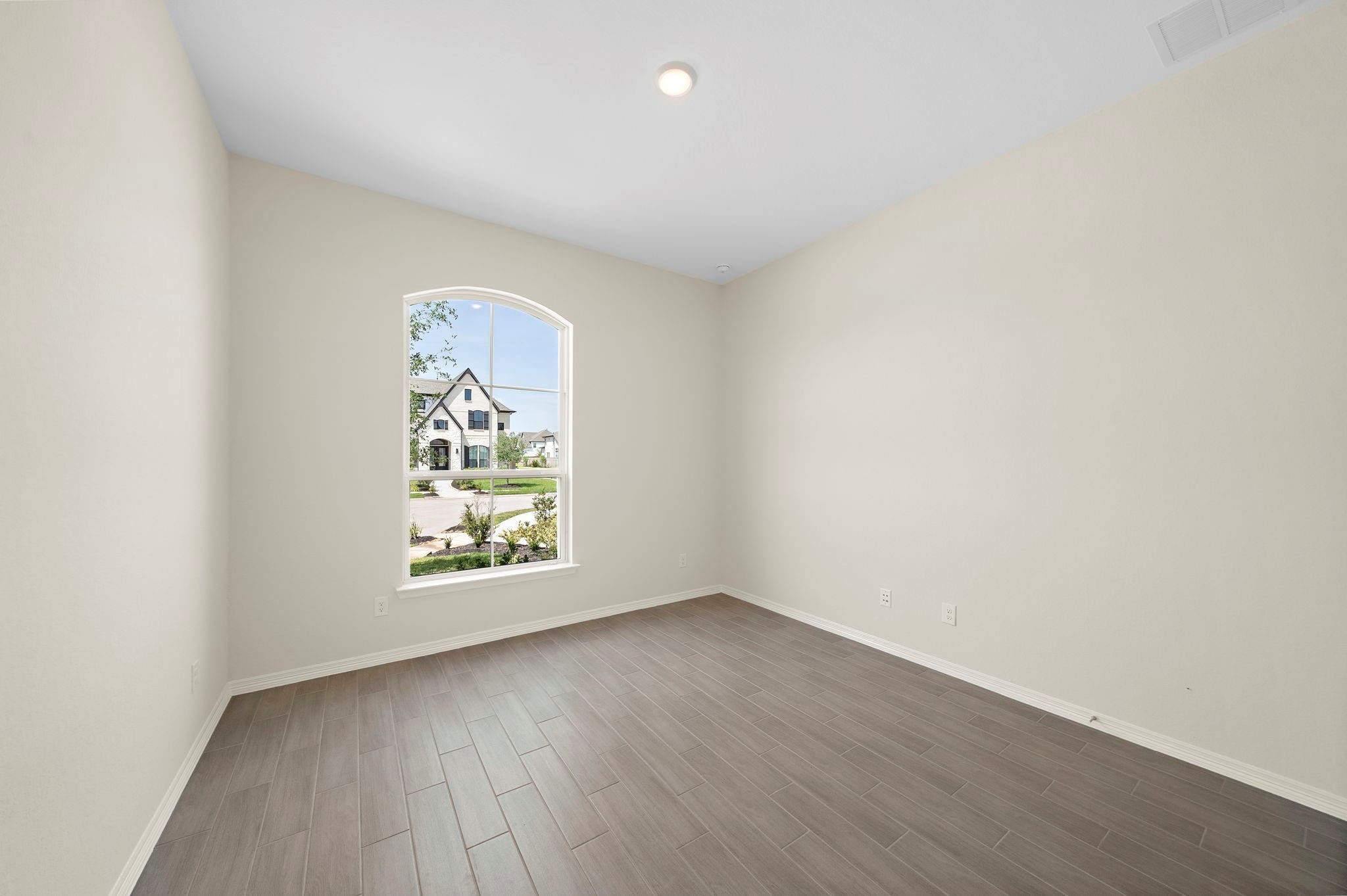 9806 Oakwood Trail Property Photo 31