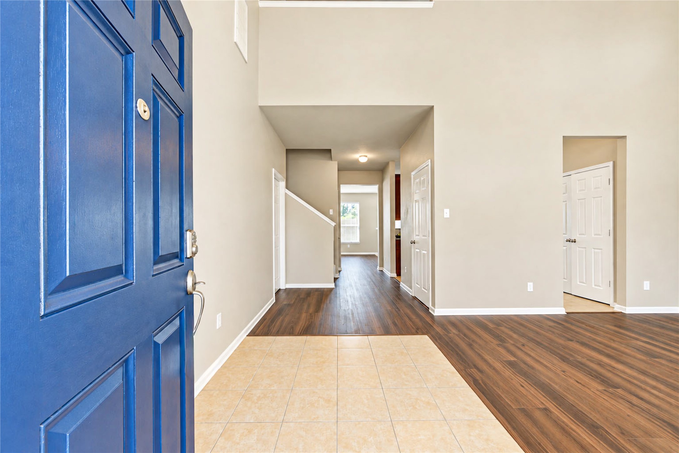 7419 Riven Oaks Court Property Photo 4