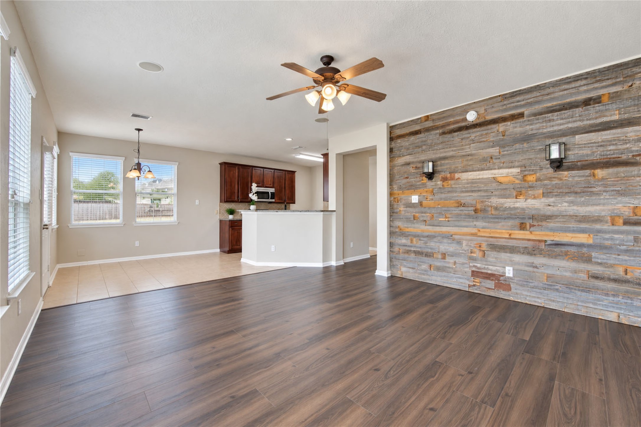 7419 Riven Oaks Court Property Photo 18