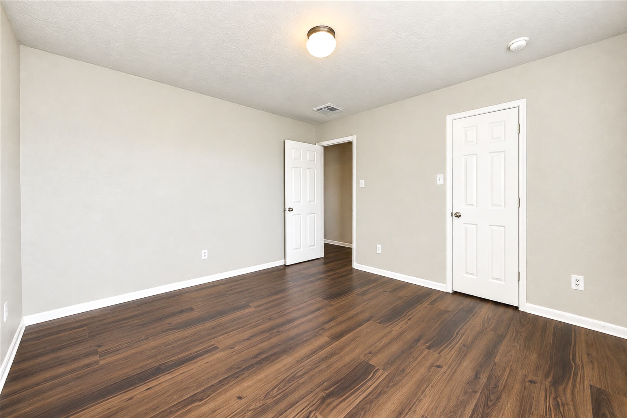 7419 Riven Oaks Court Property Photo 31