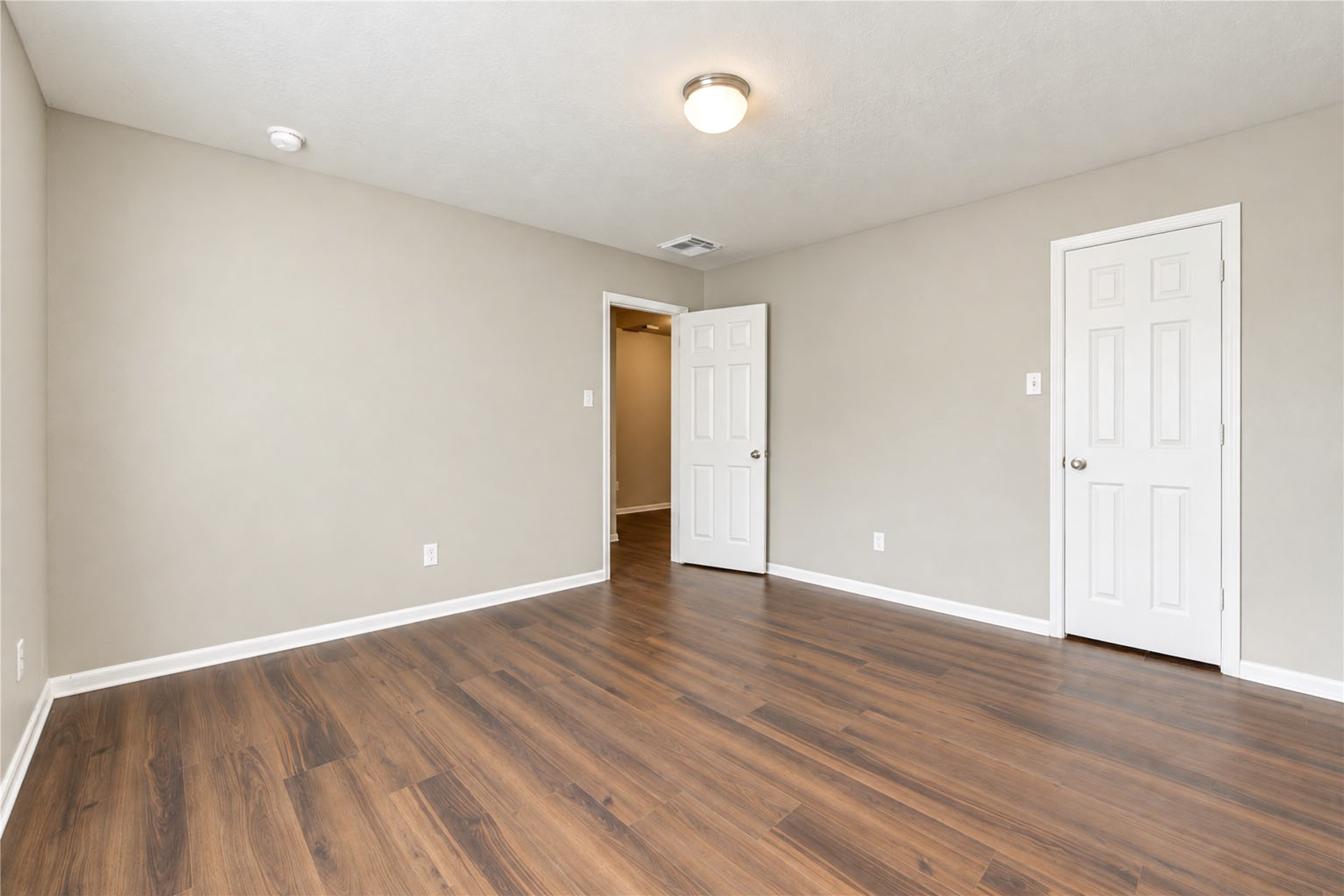 7419 Riven Oaks Court Property Photo 33