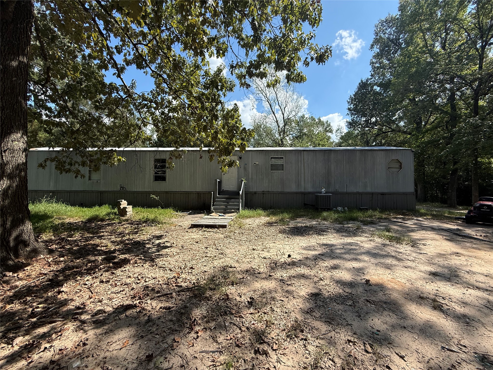 892 Hanks Street Property Photo 1