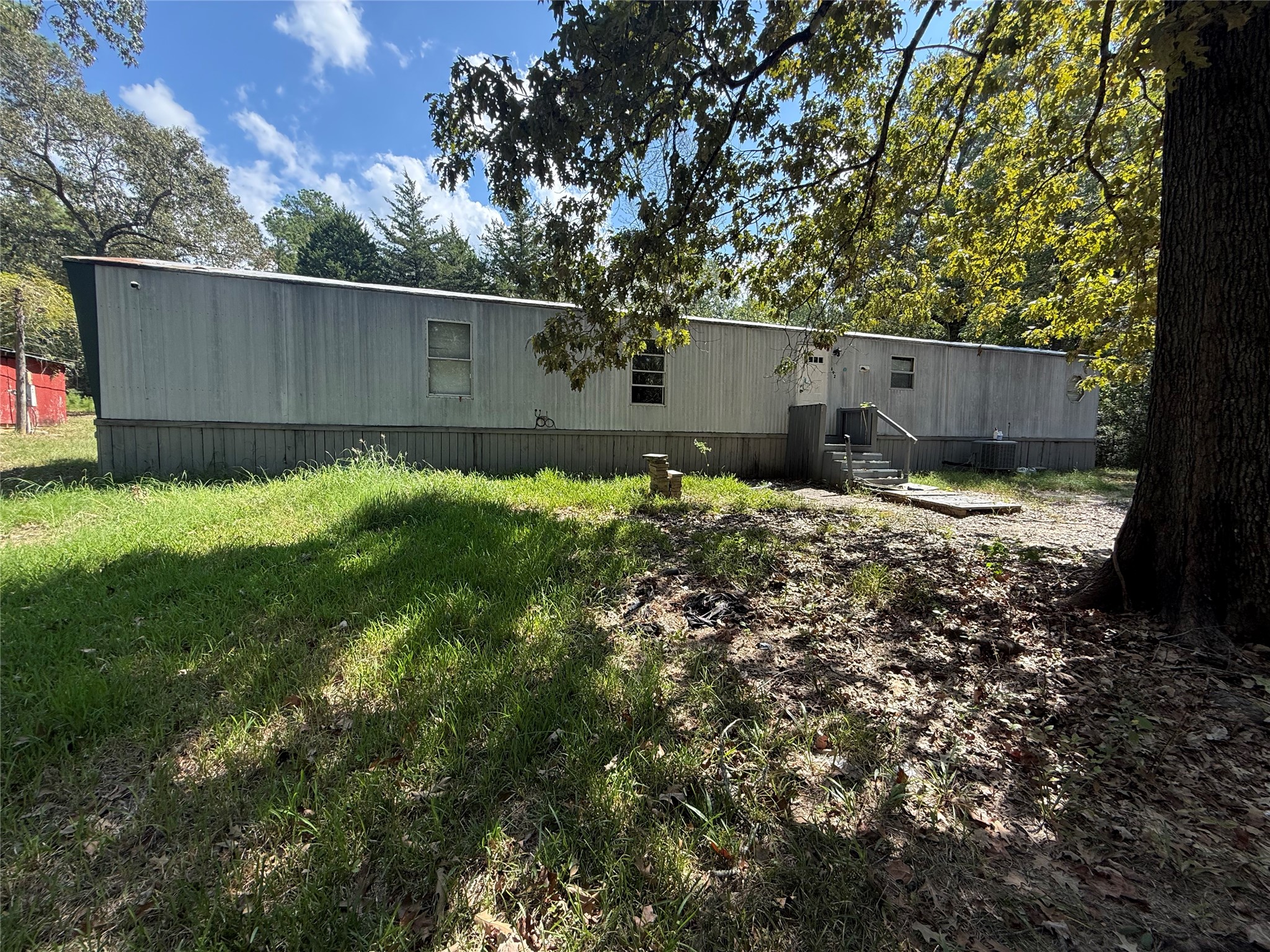 892 Hanks Street Property Photo 13