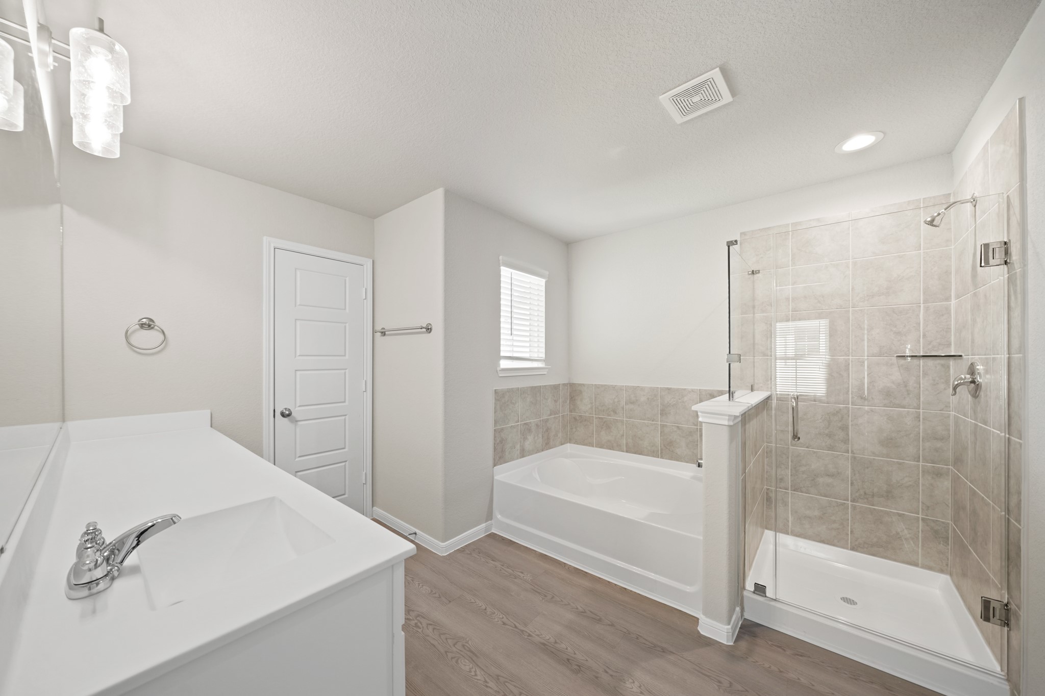 831 Red Oakland Drive Property Photo 12