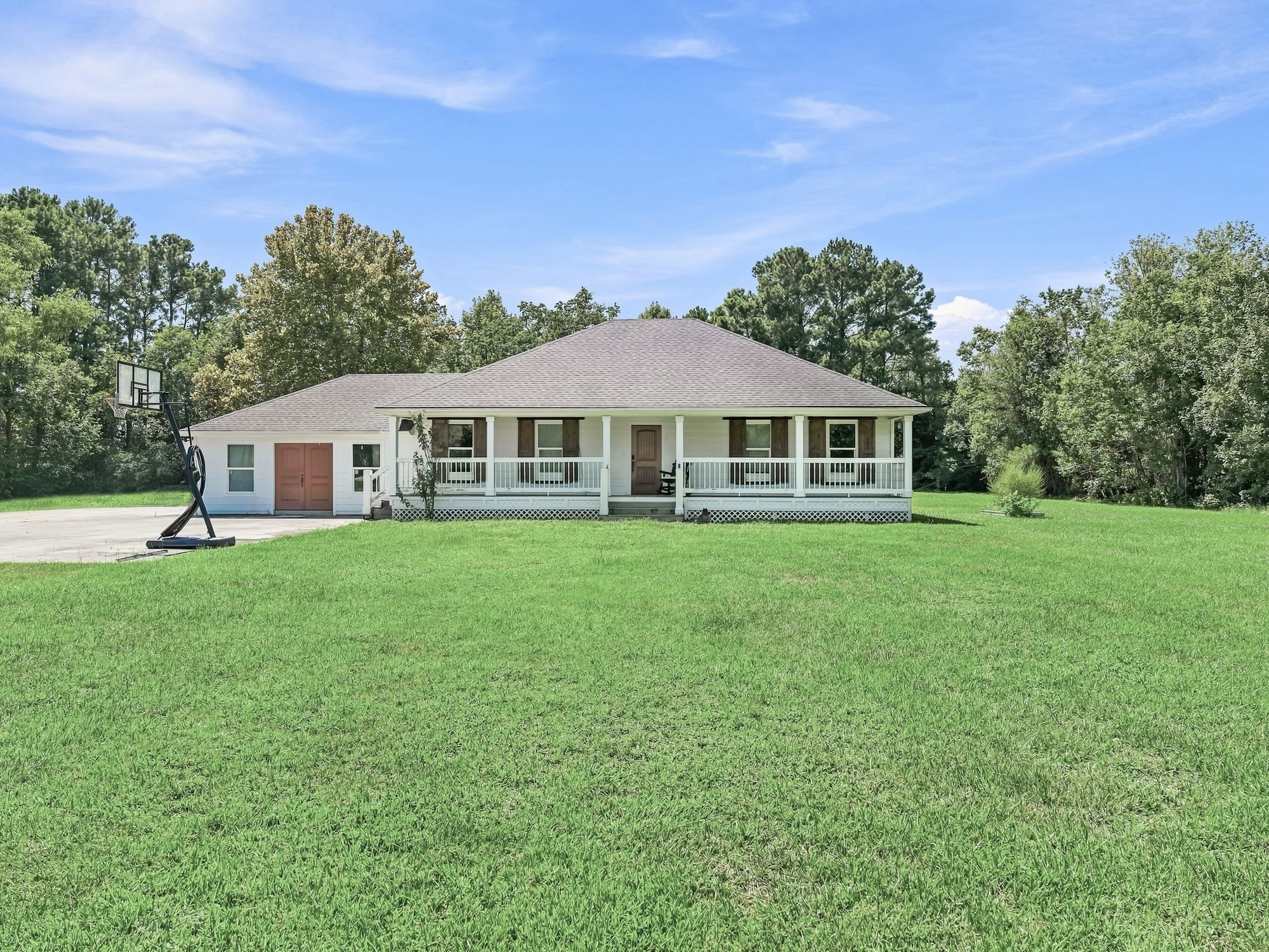 2904 Garrison Lane Property Photo 1