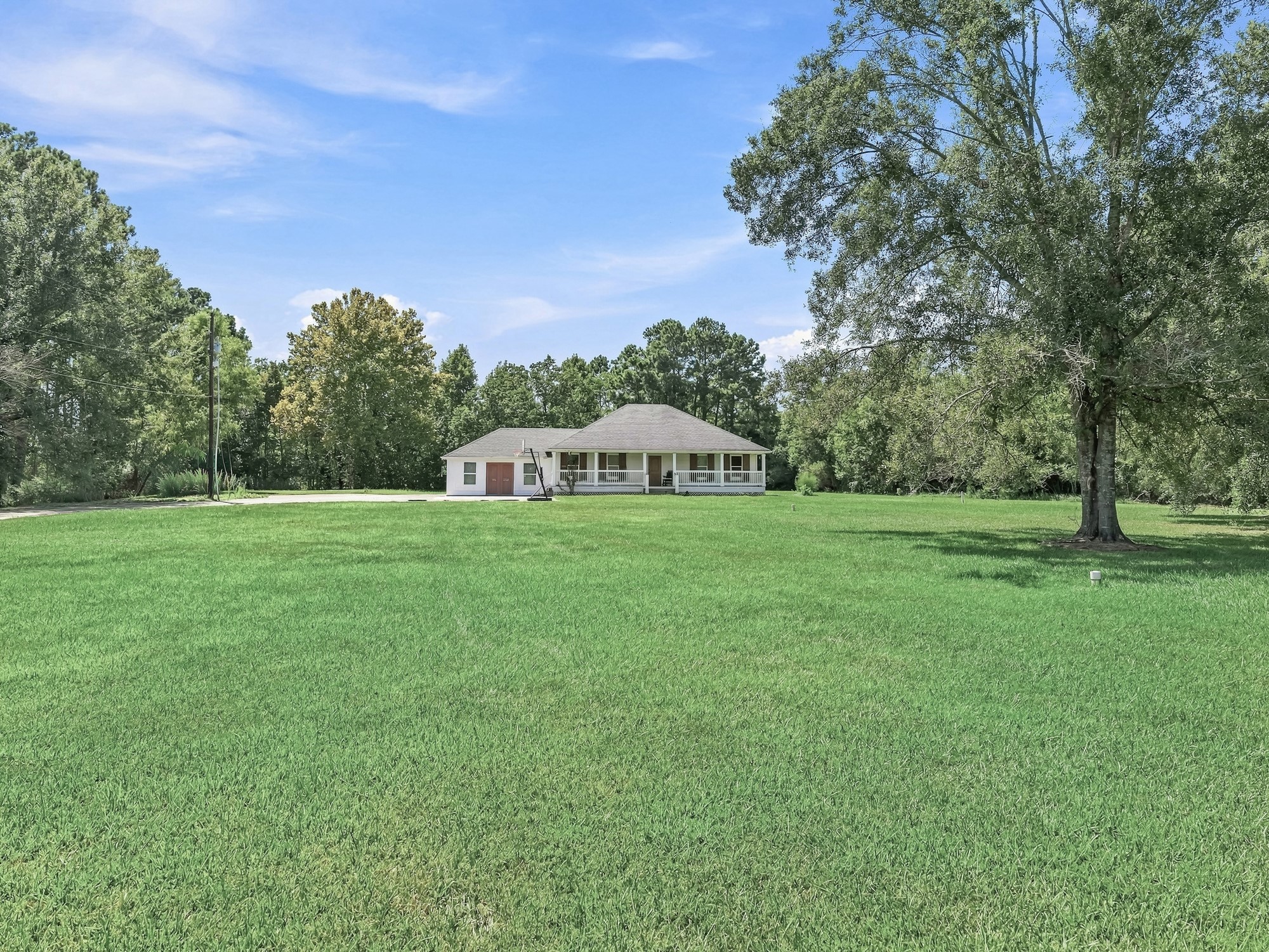 2904 Garrison Lane Property Photo 2