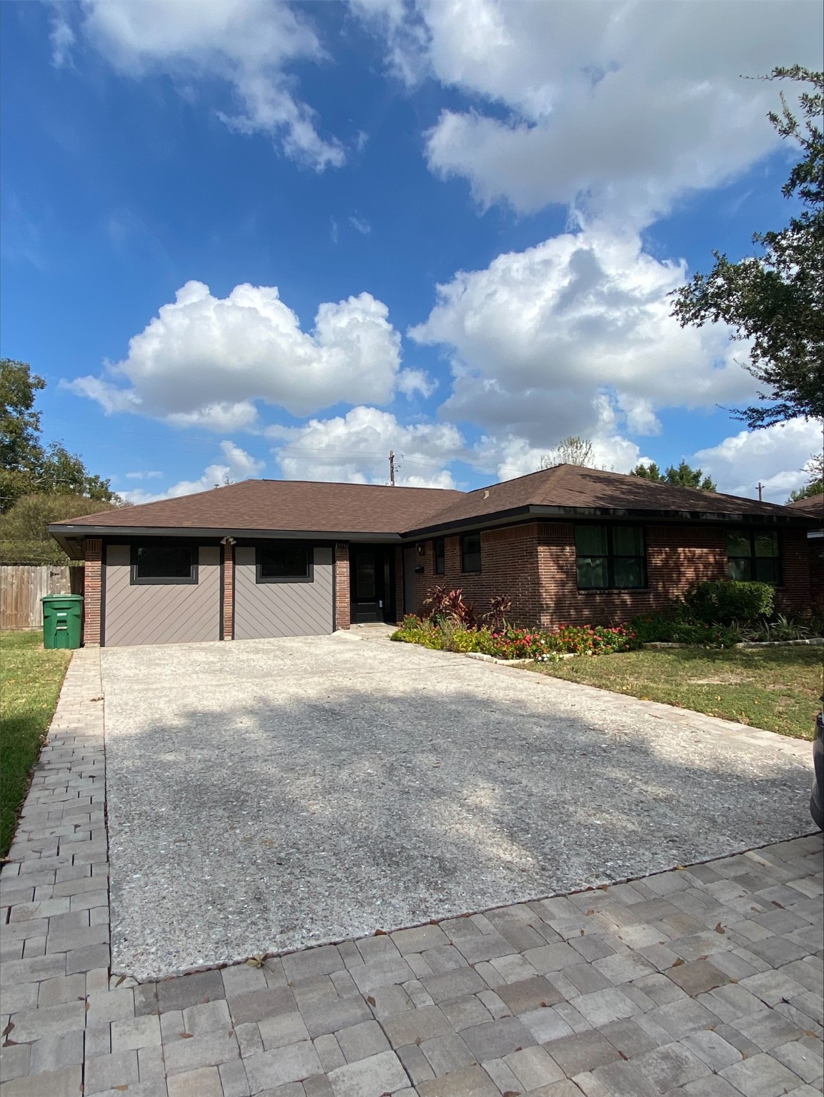 5714 Nina Lee Lane Property Photo 2