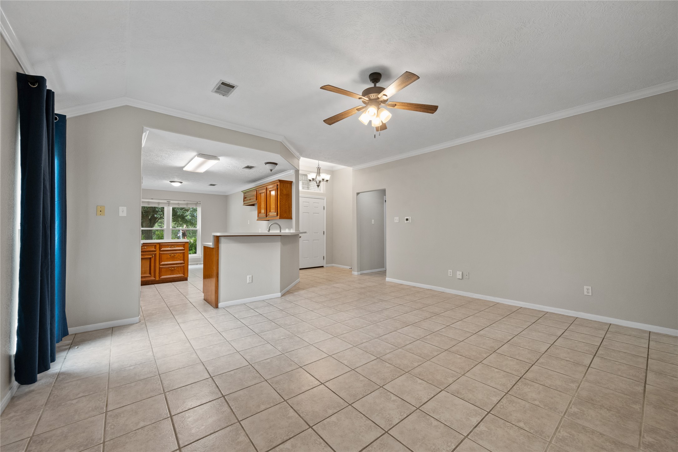 4019 N Fm 565 Road Property Photo 6