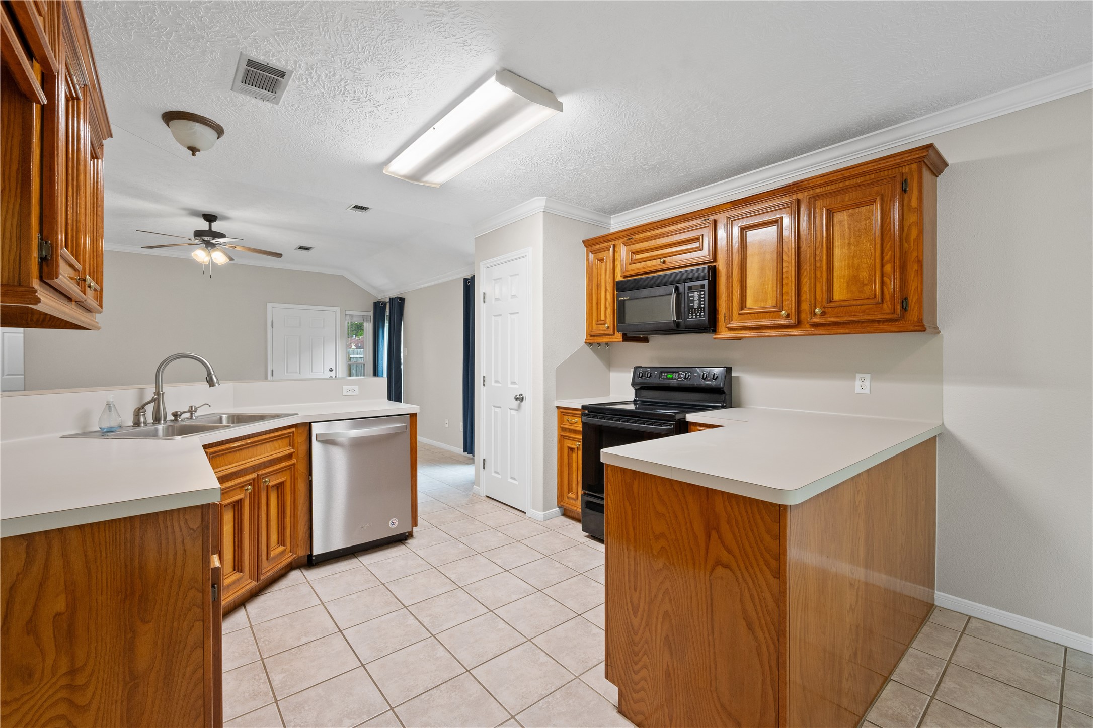 4019 N Fm 565 Road Property Photo 9
