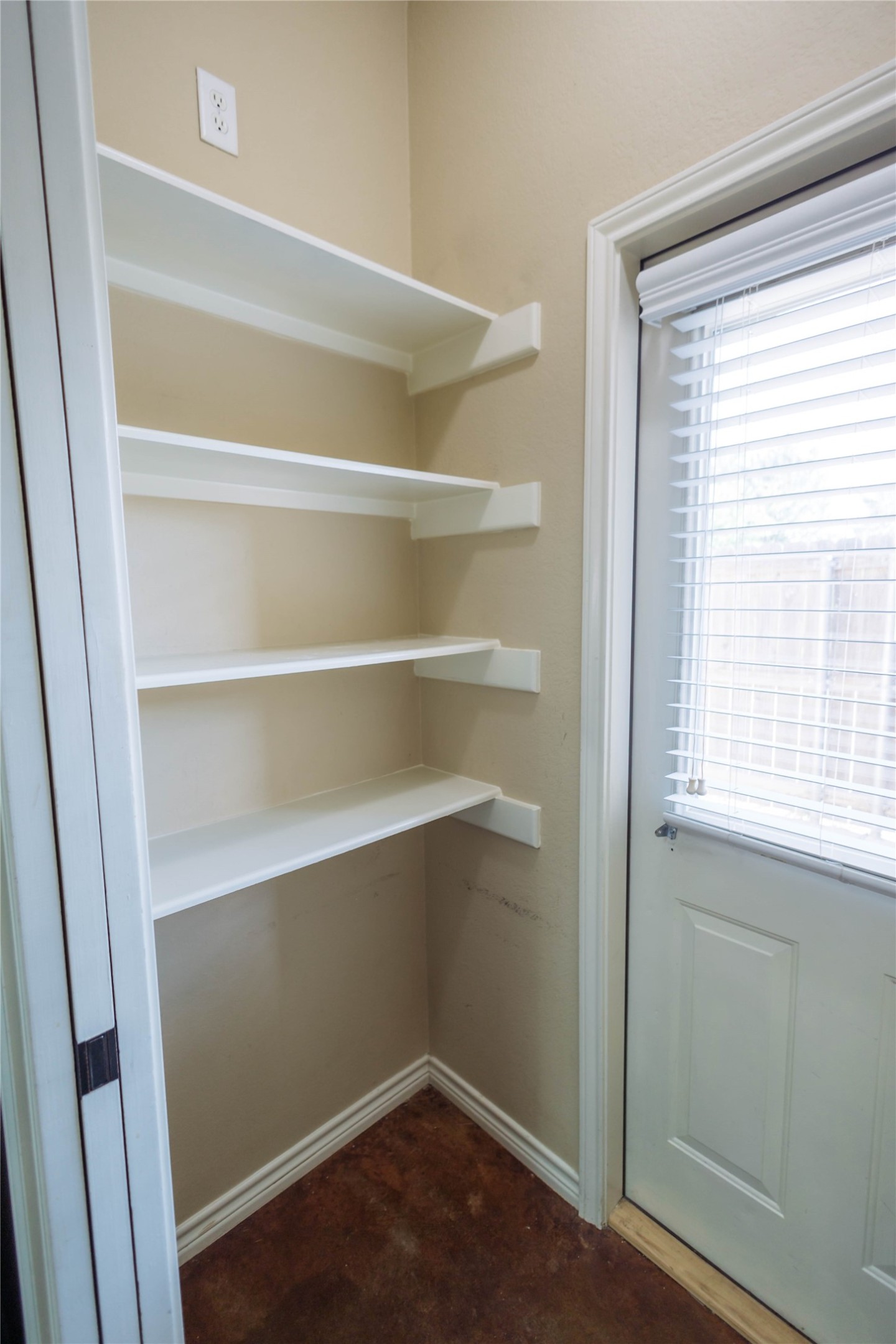 3340 General Parkway Property Photo 9