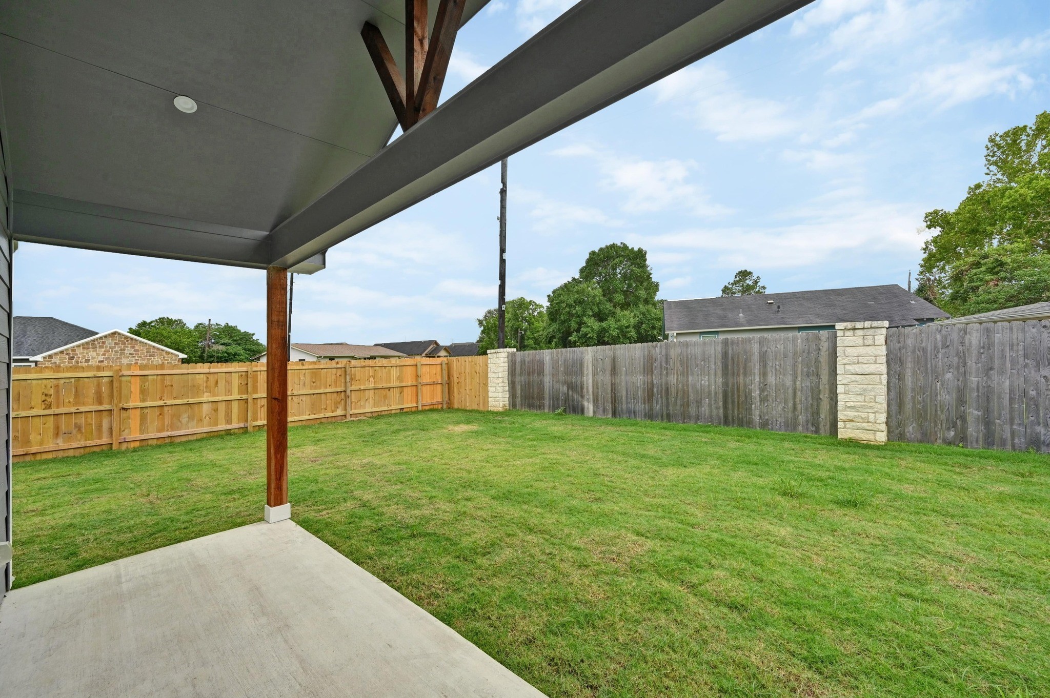 101 Callie Street Property Photo 23