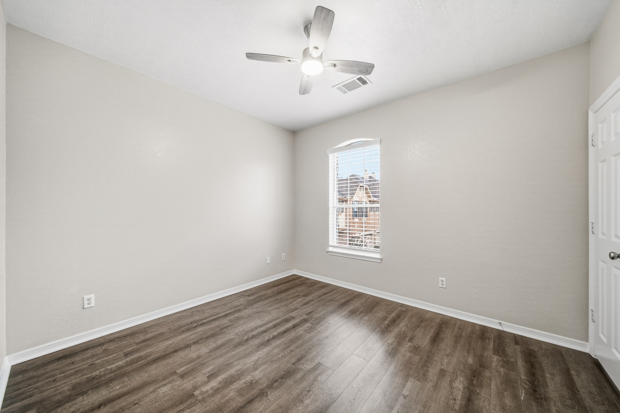 2711 Wallingford Pines Property Photo 26