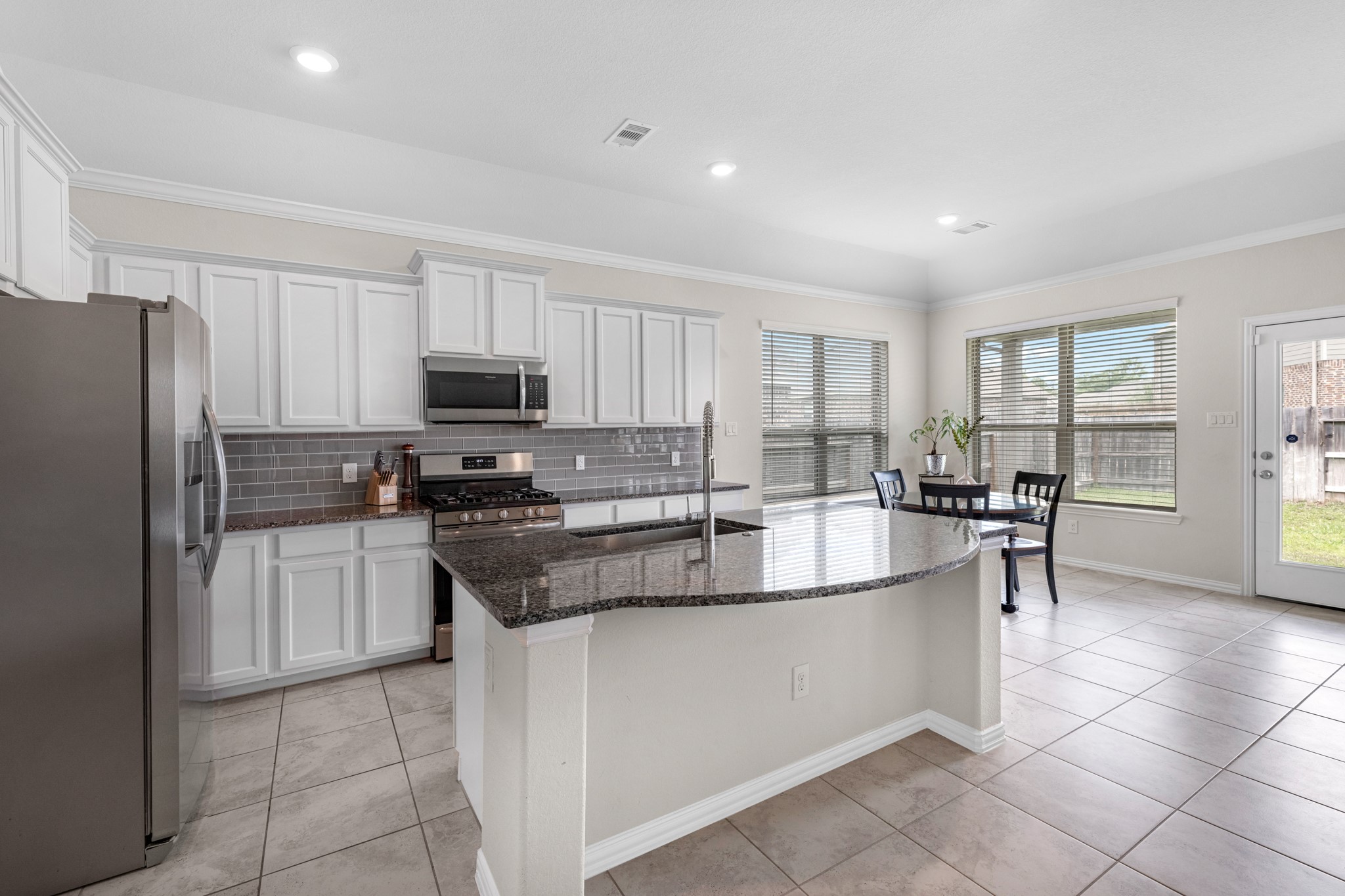 23831 Brenta Valley Drive Property Photo 4