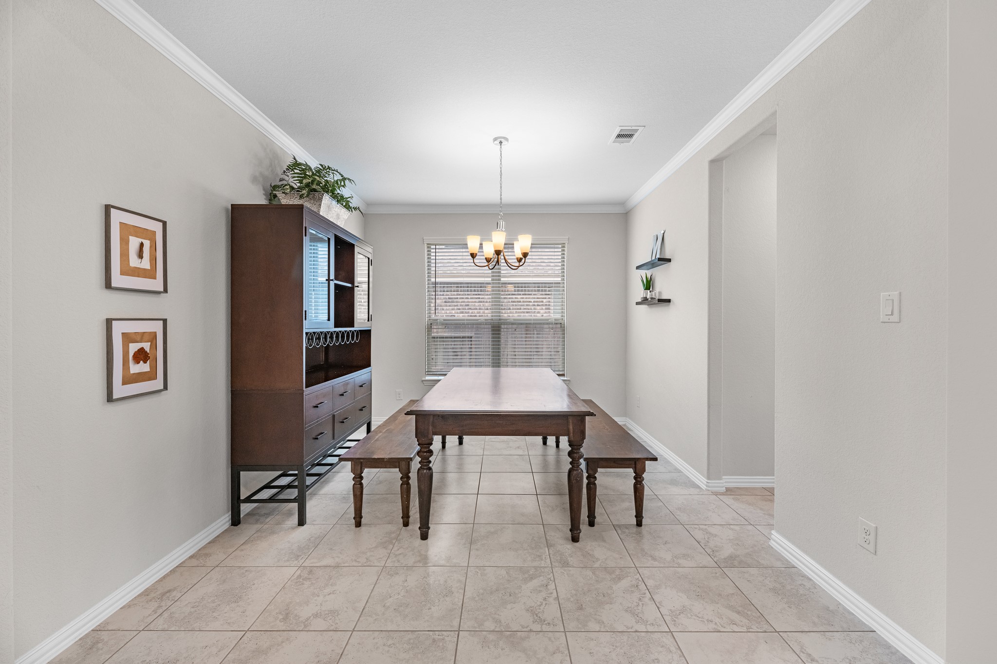 23831 Brenta Valley Drive Property Photo 7