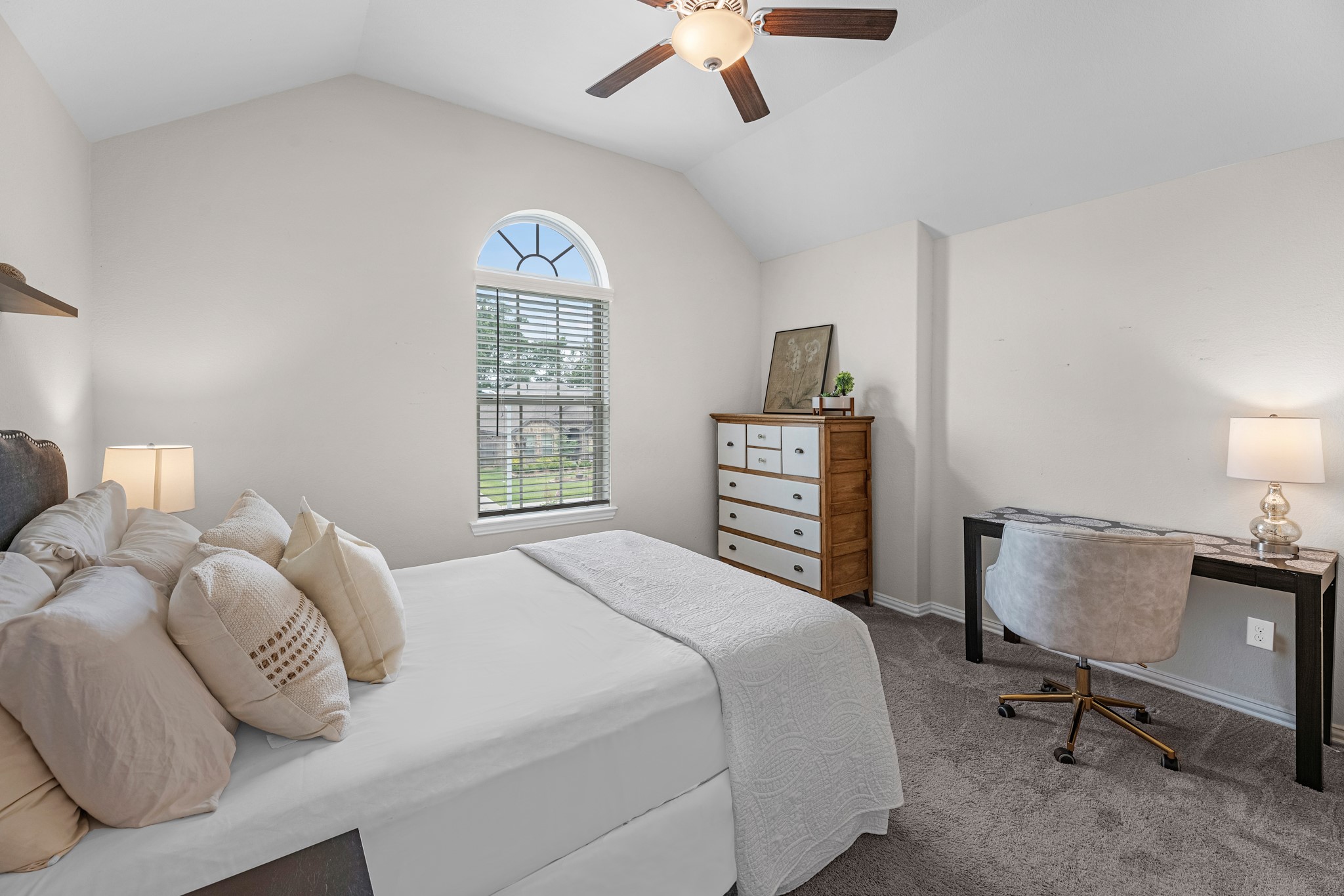 23831 Brenta Valley Drive Property Photo 22