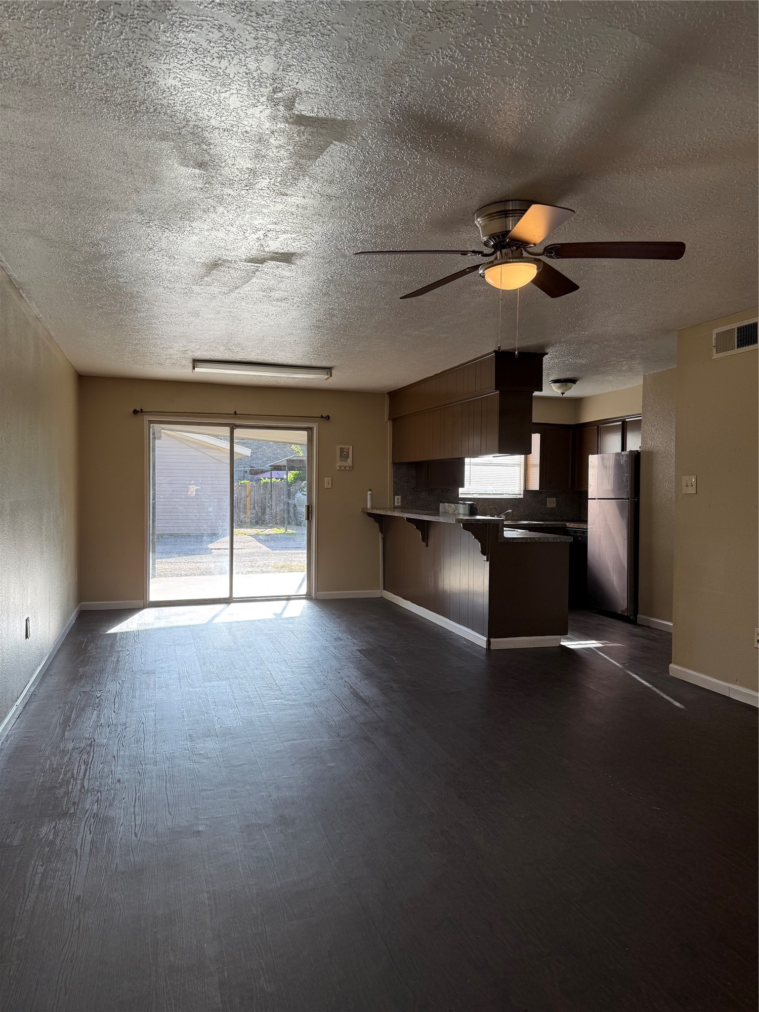 1503 Donovan Street 6 Property Photo 5