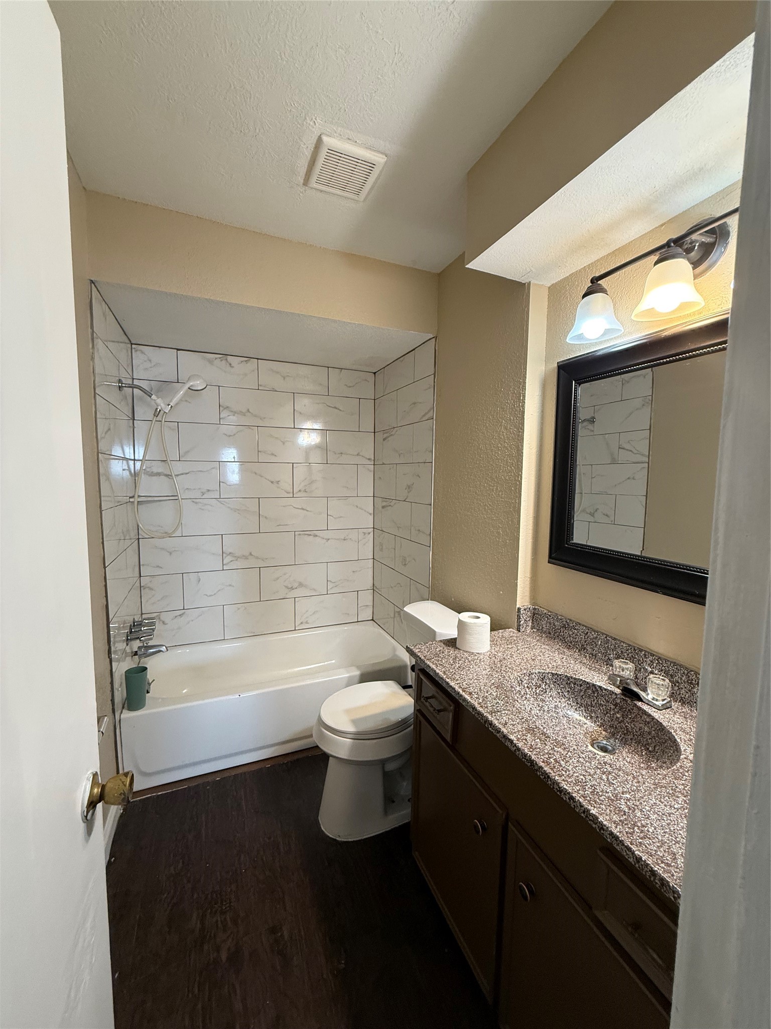 1503 Donovan Street 6 Property Photo 12