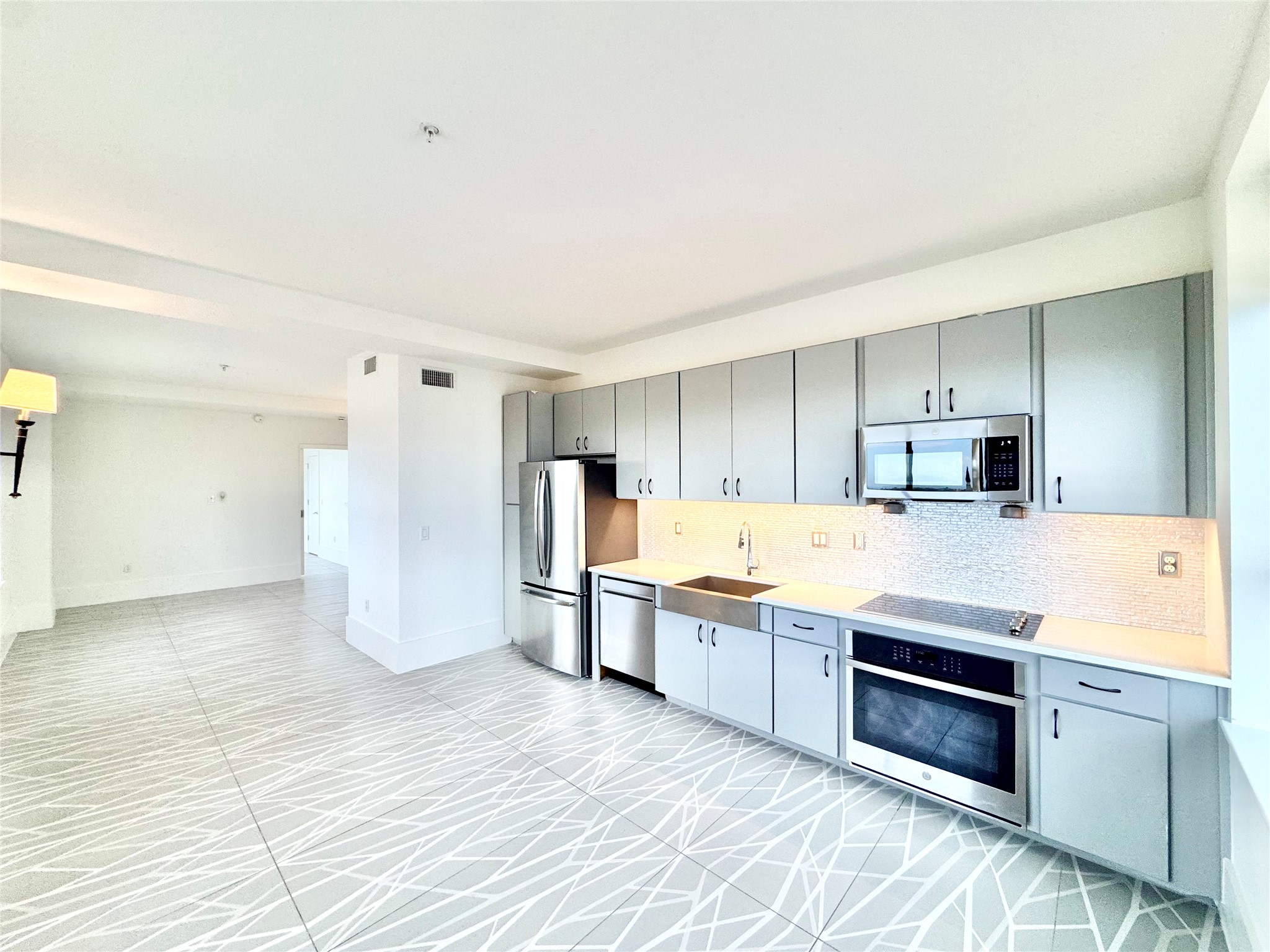 2201 Market Street 904 Property Photo 6