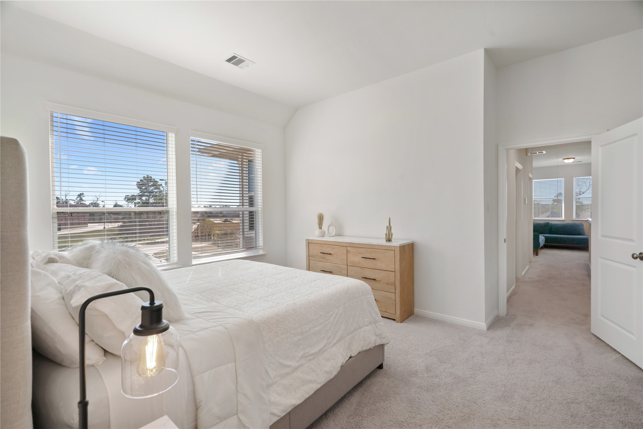 648 Silver Pear Court Property Photo 2