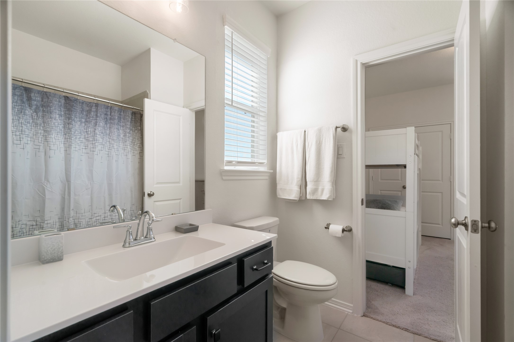 648 Silver Pear Court Property Photo 5