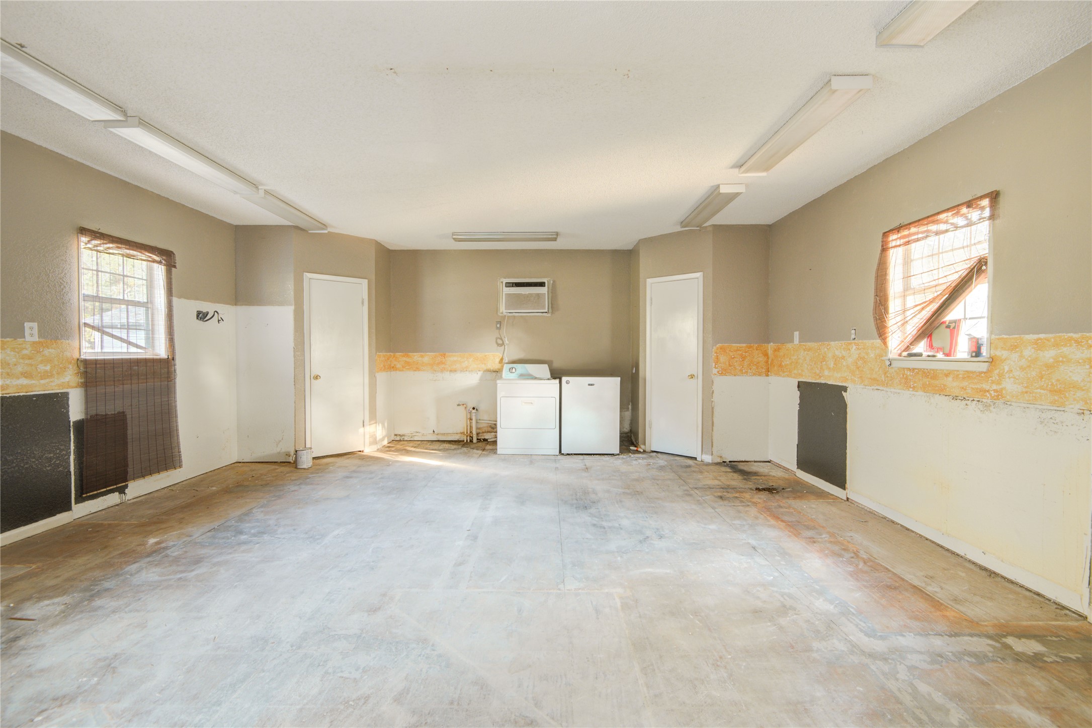 508 E 2nd Street Property Photo 30
