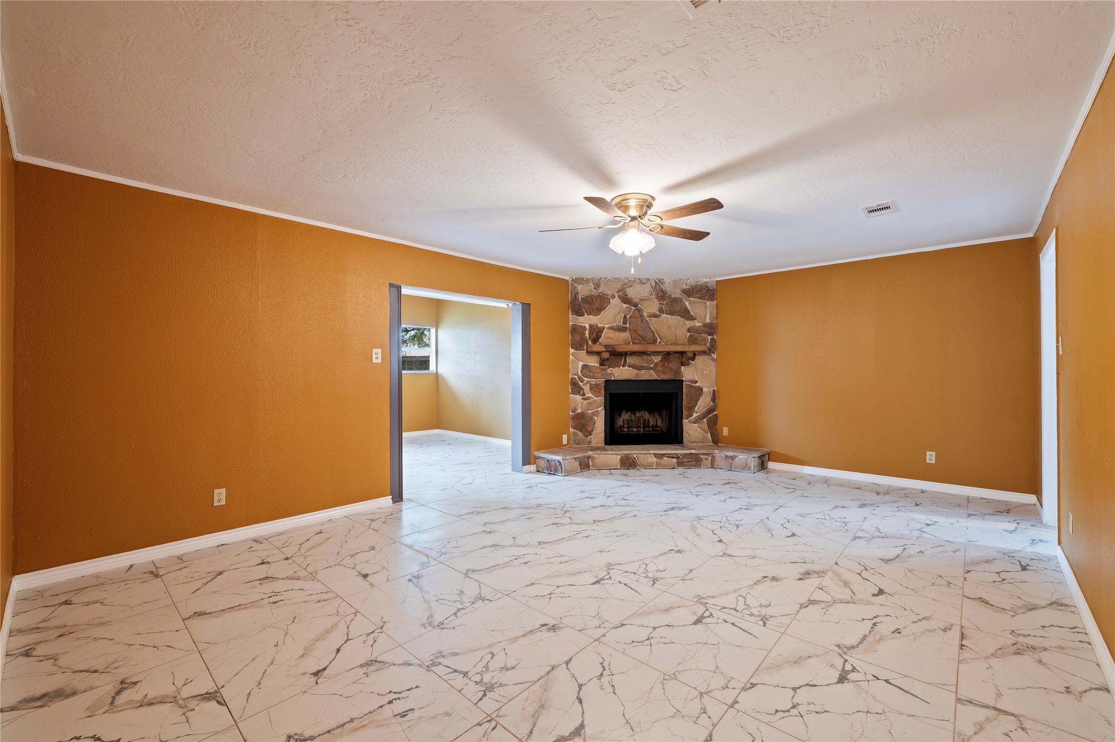 2402 21st Avenue N Property Photo 11