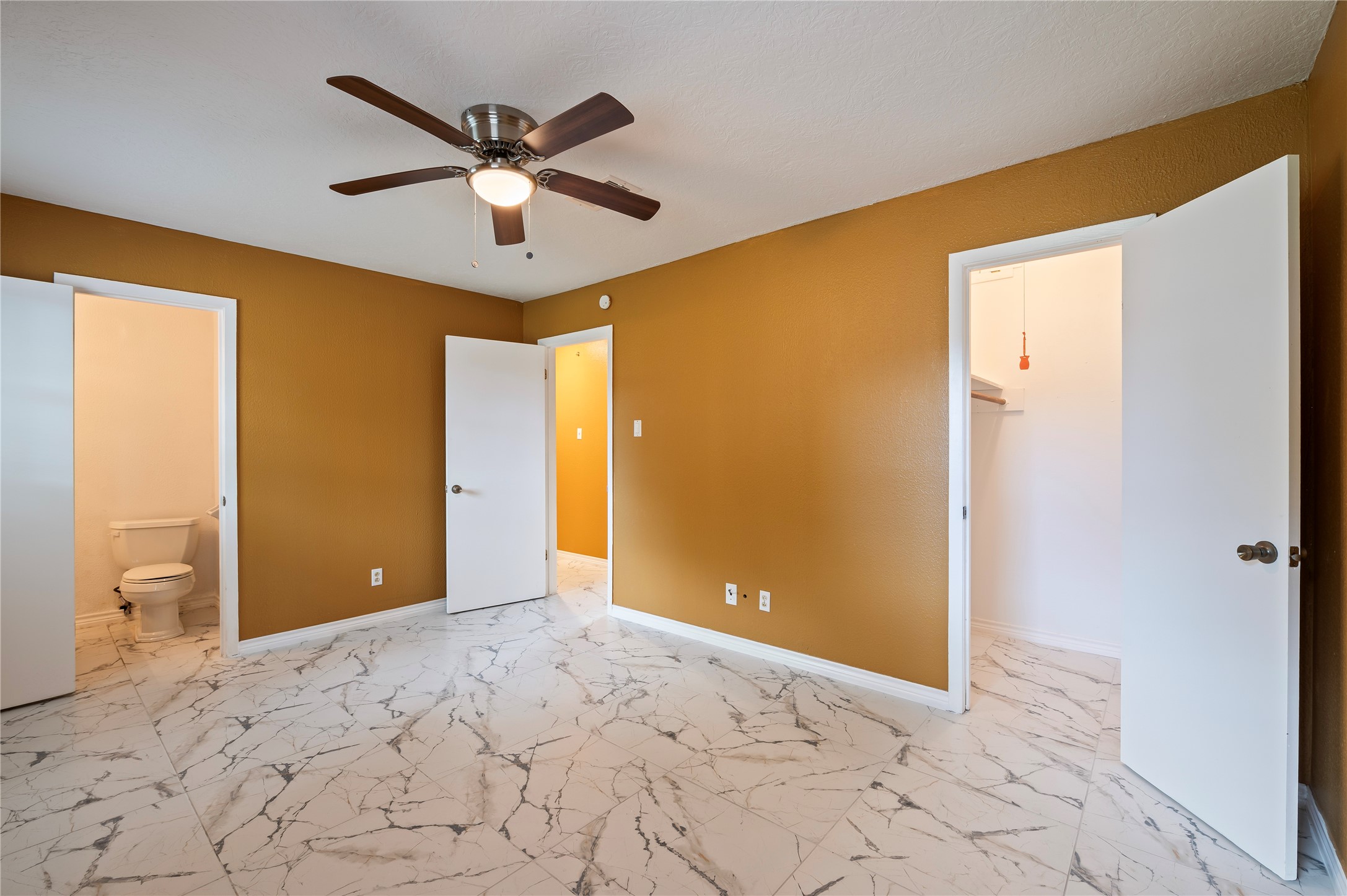 2402 21st Avenue N Property Photo 23
