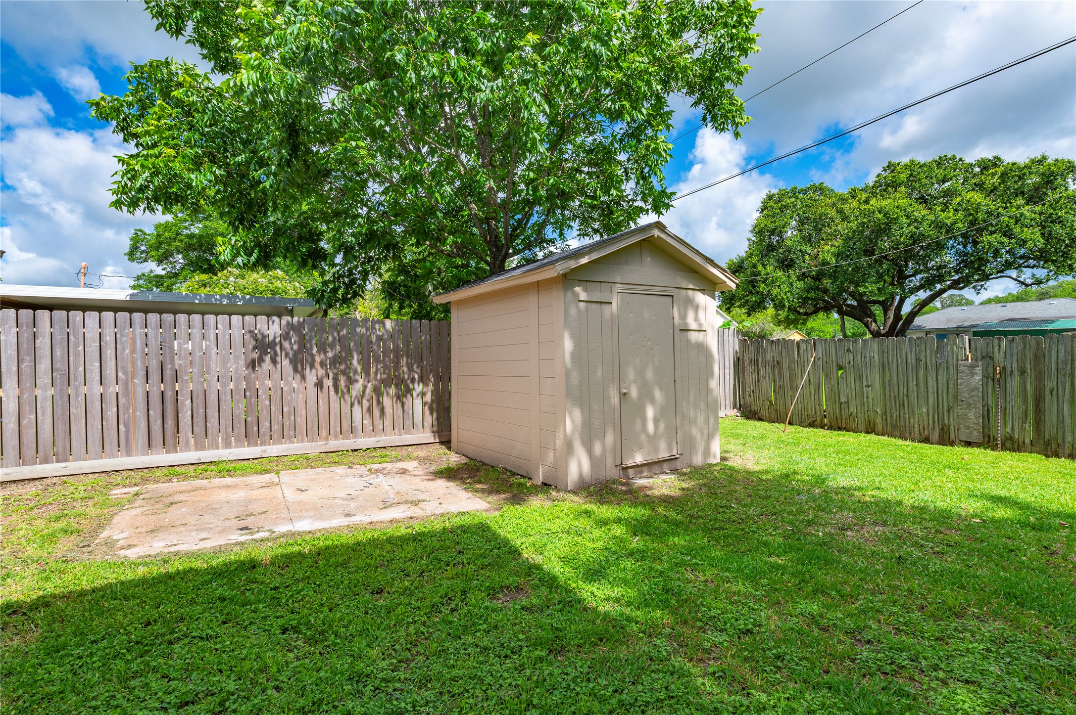 2402 21st Avenue N Property Photo 27