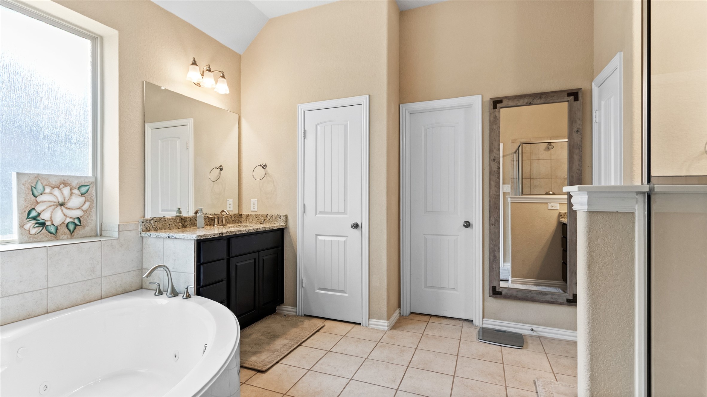 2710 Secret Falls Court Property Photo 13