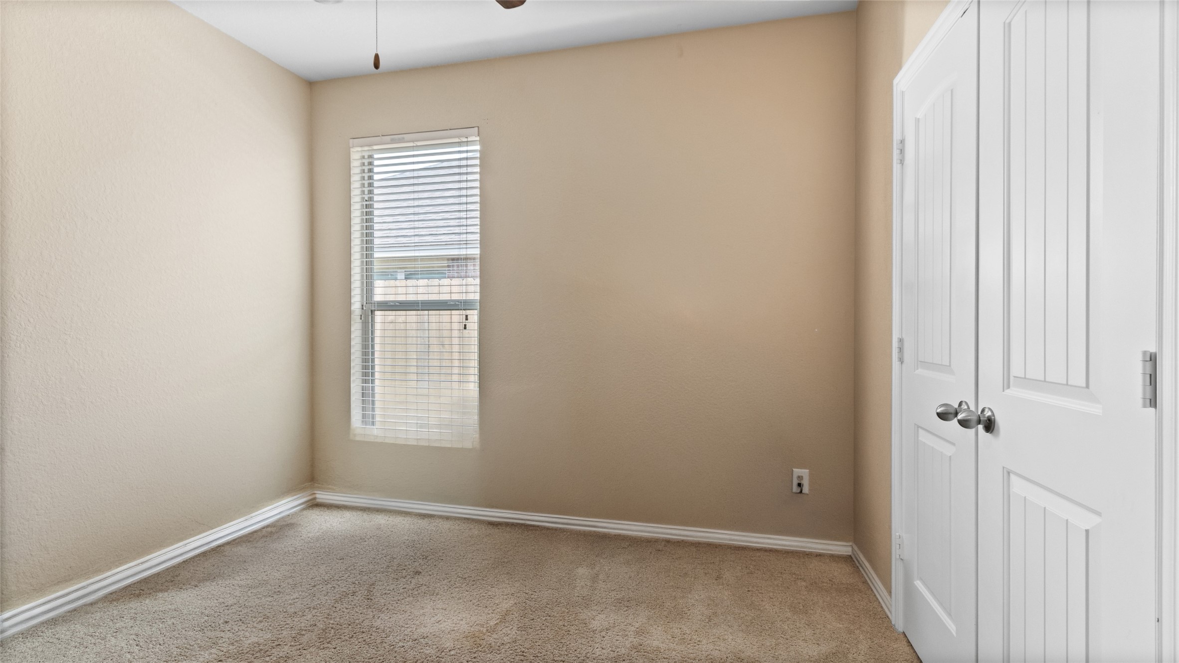 2710 Secret Falls Court Property Photo 15
