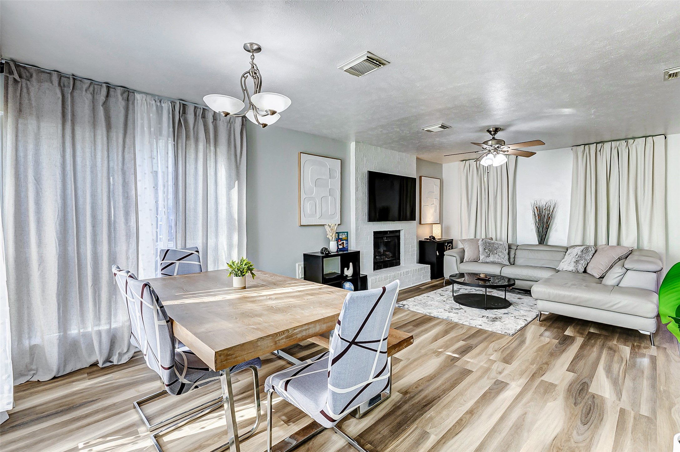 92 N Deerfoot Circle Property Photo 8