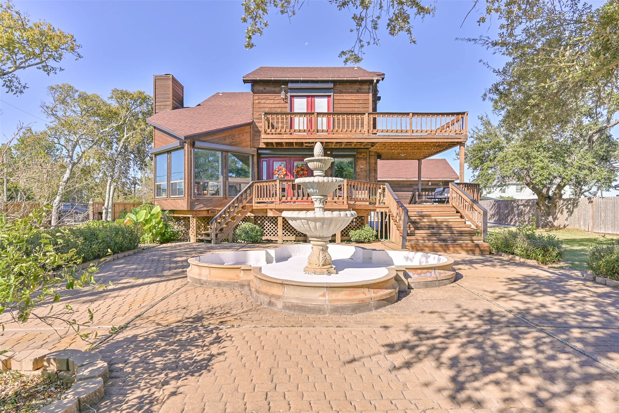 114 24th Street Property Photo 1