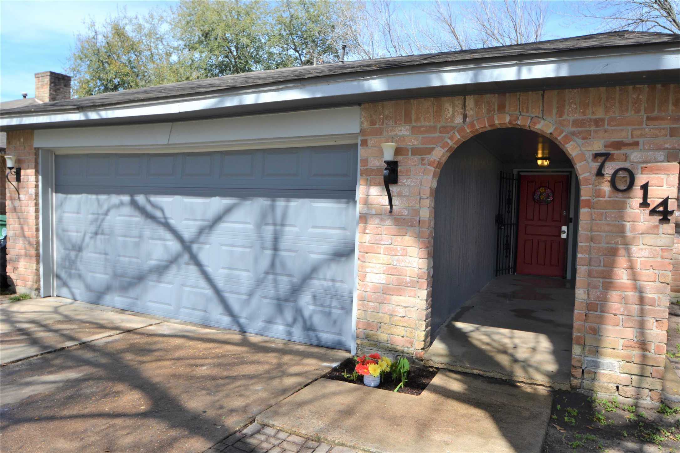 7014 Dickson Way Property Photo 1