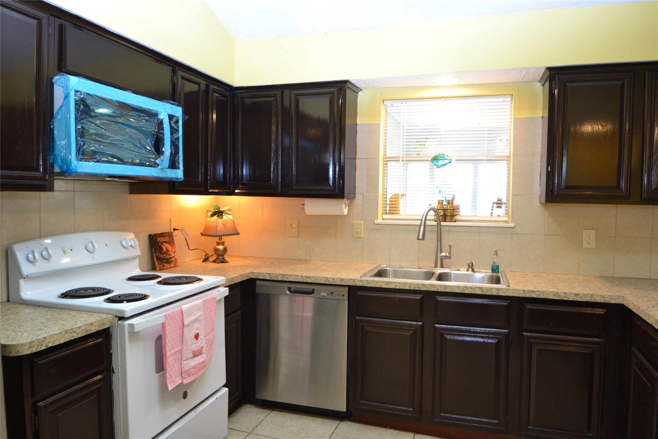 7014 Dickson Way Property Photo 10