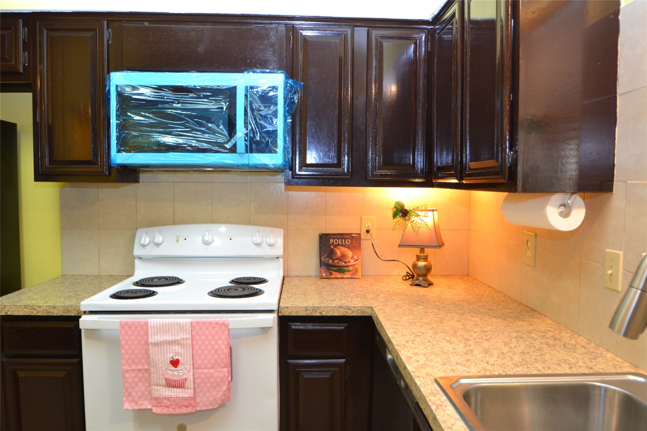 7014 Dickson Way Property Photo 14