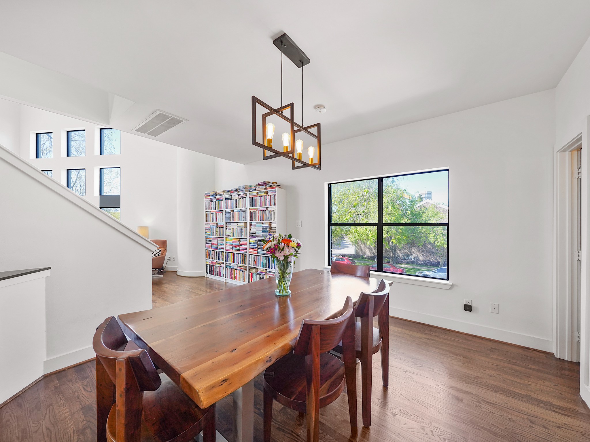 1231 Jackson Boulevard Property Photo 8