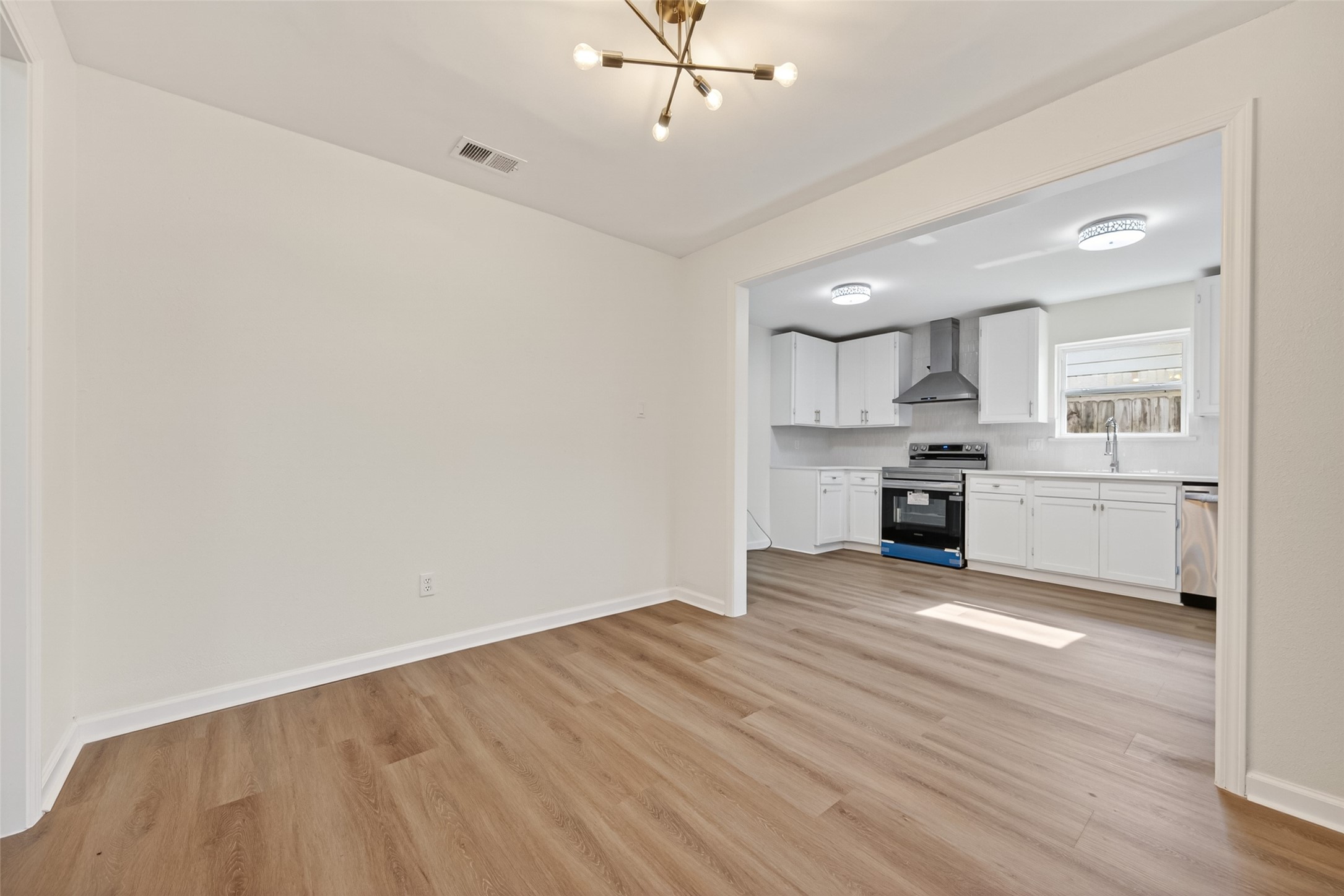 24014 Nomini Hall Lane Property Photo 3