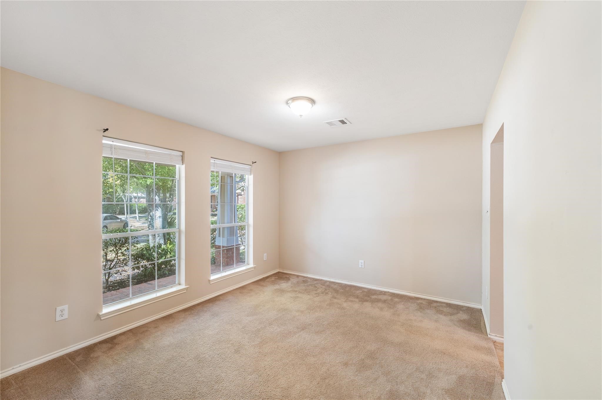 4926 Lake Gladewater Court Property Photo 10