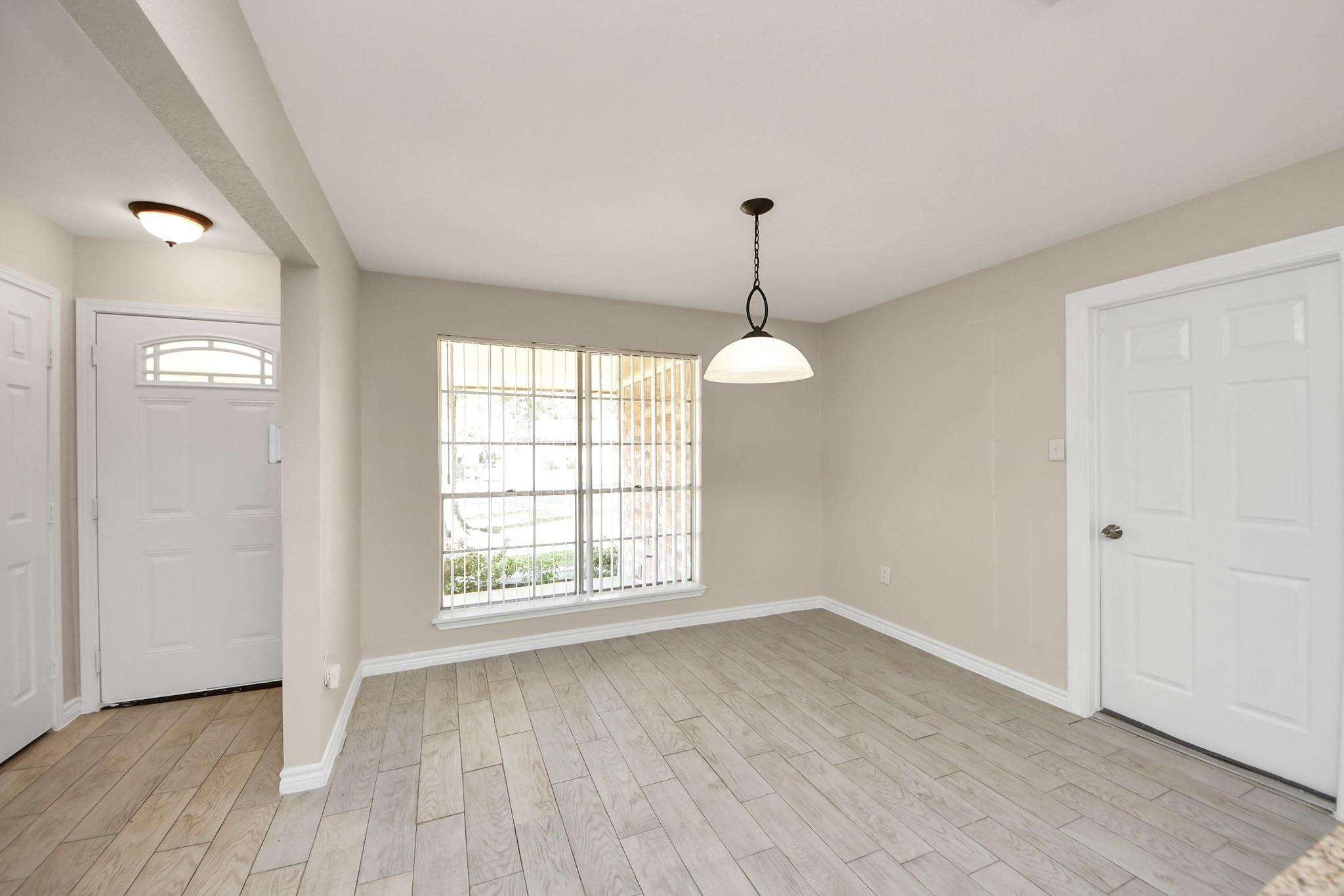 11915 Binghampton Drive Property Photo 9