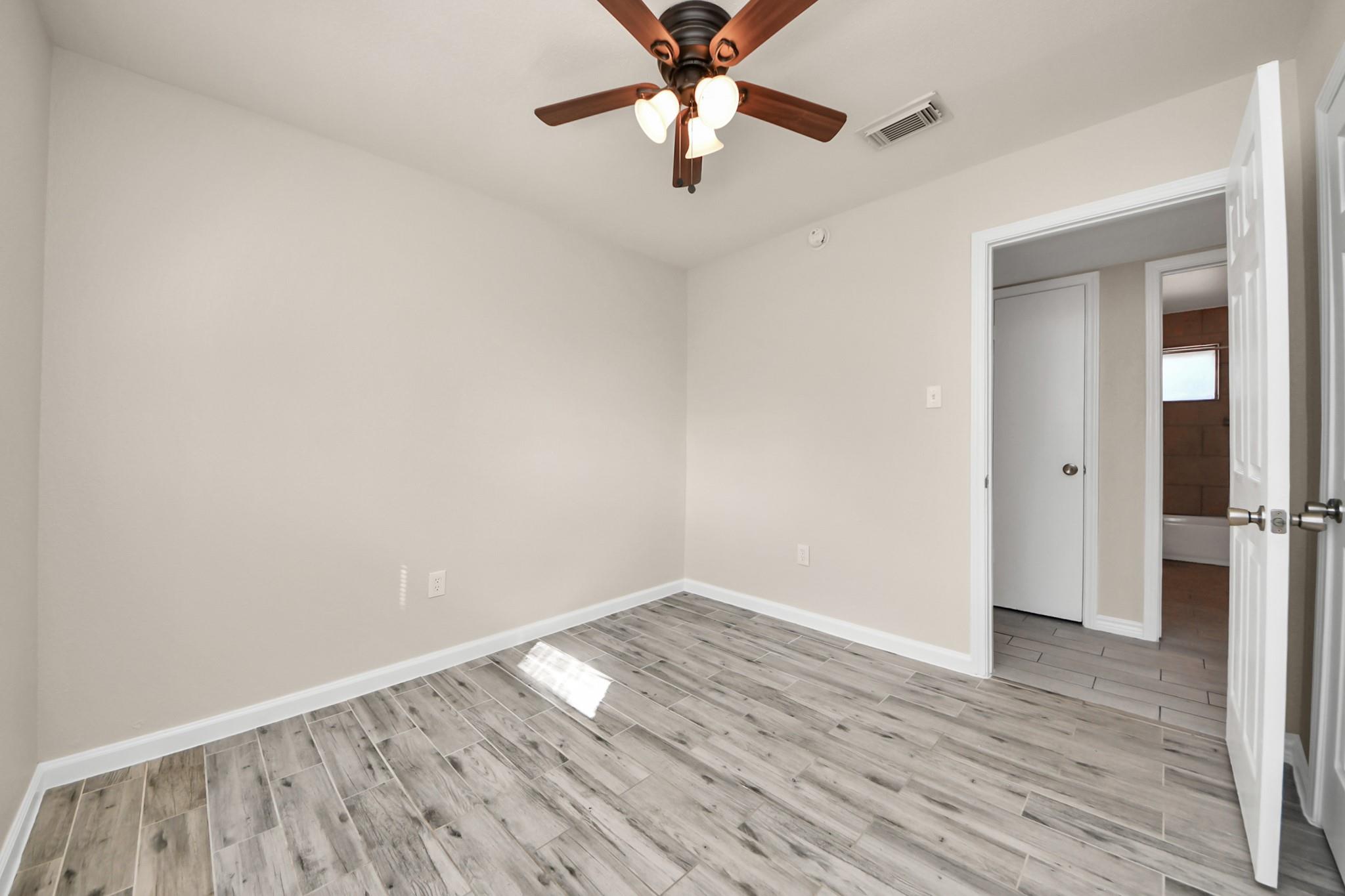 11915 Binghampton Drive Property Photo 15
