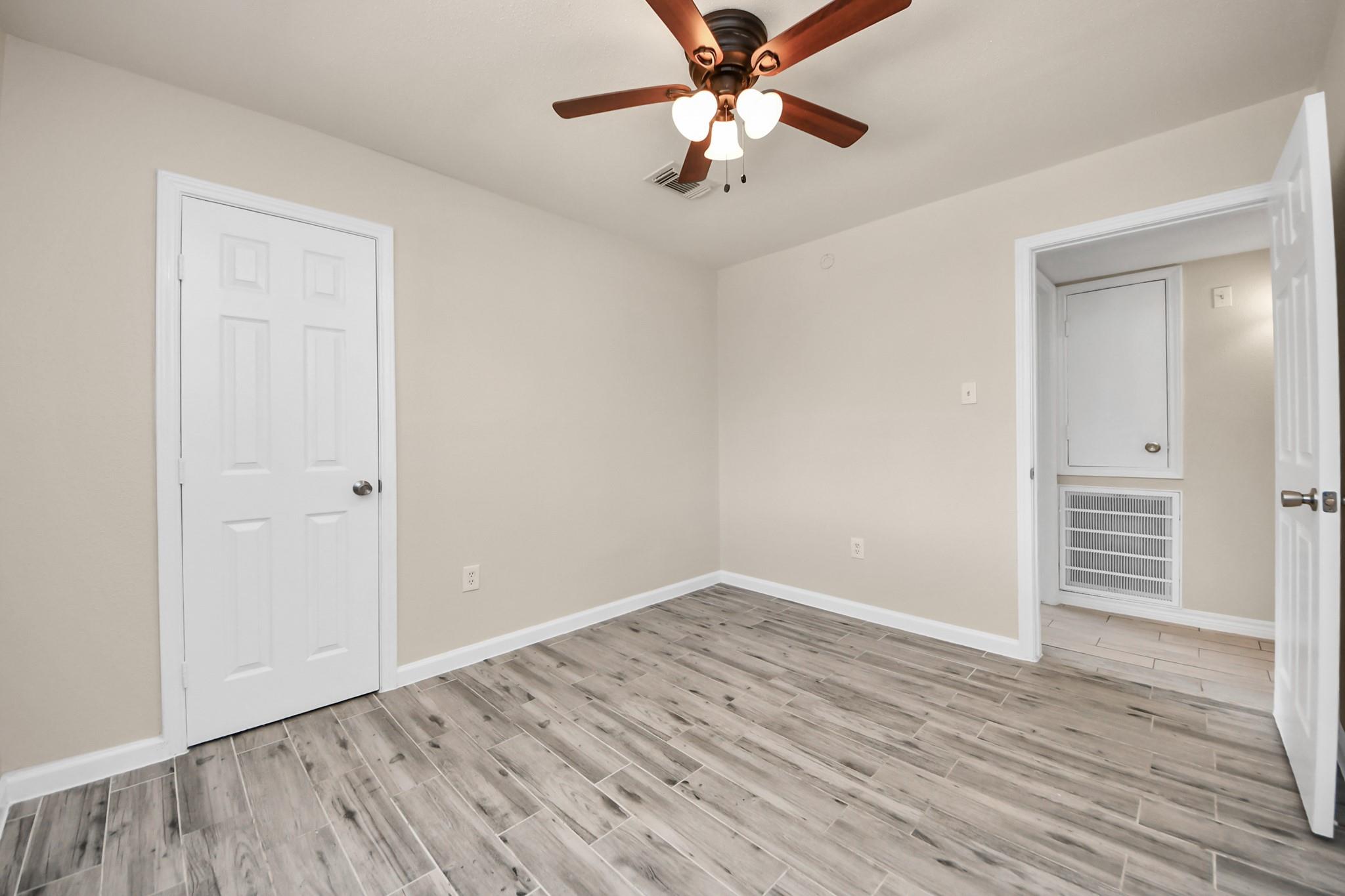 11915 Binghampton Drive Property Photo 20