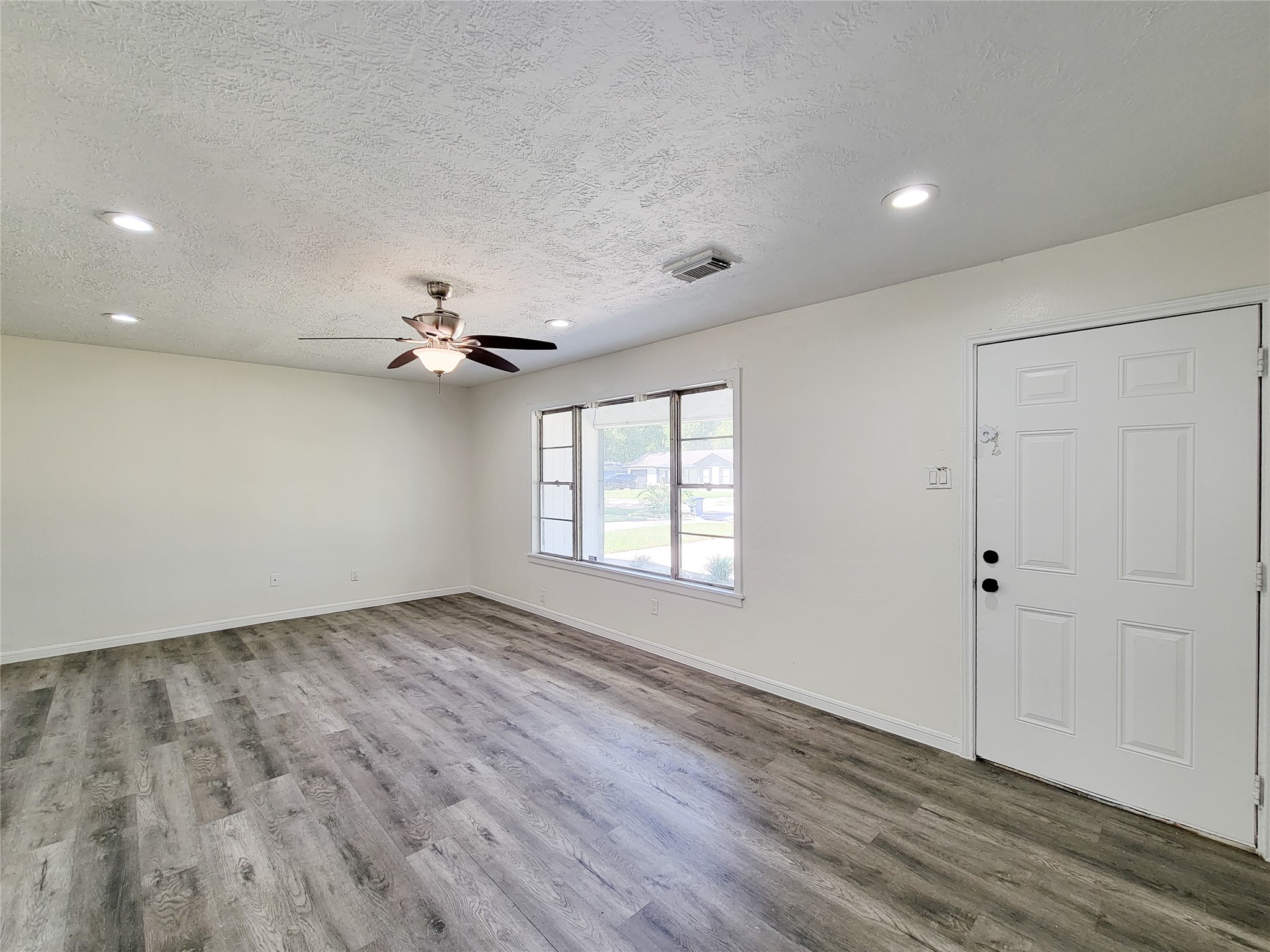 1311 Jefferson Property Photo 6
