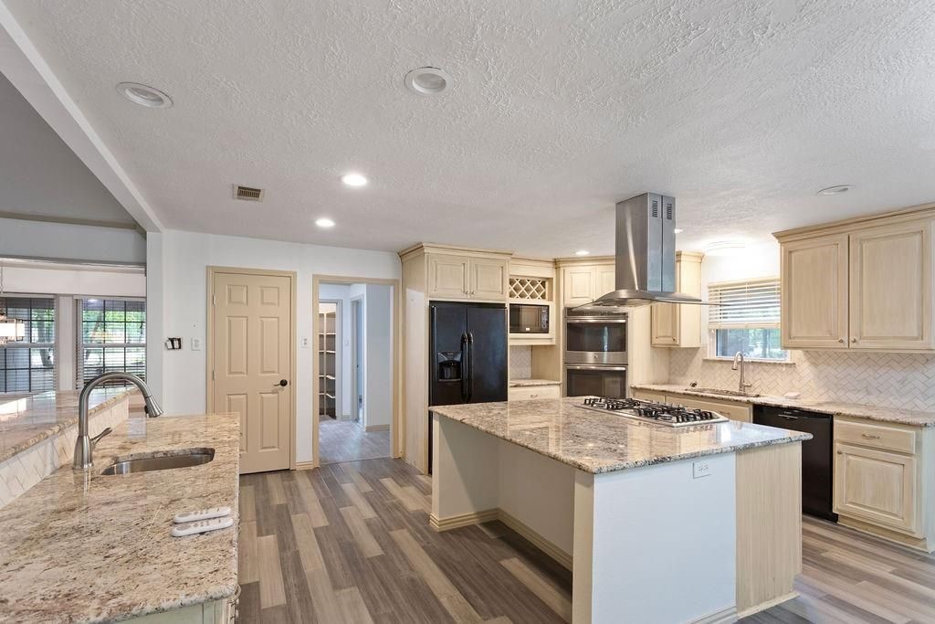 15050 Cardinal Trail Property Photo 9
