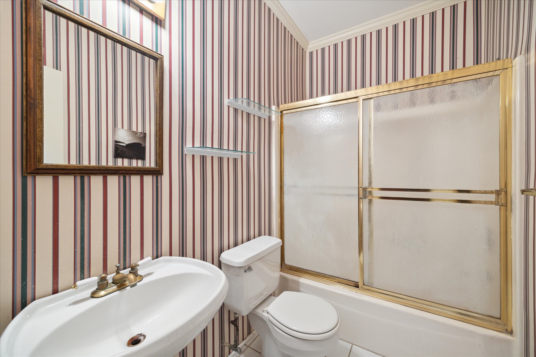 321 W 13th Street Property Photo 9