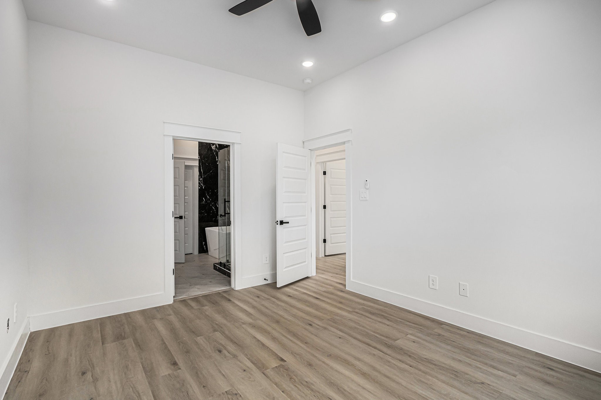 4825 Pederson Street B Property Photo 6