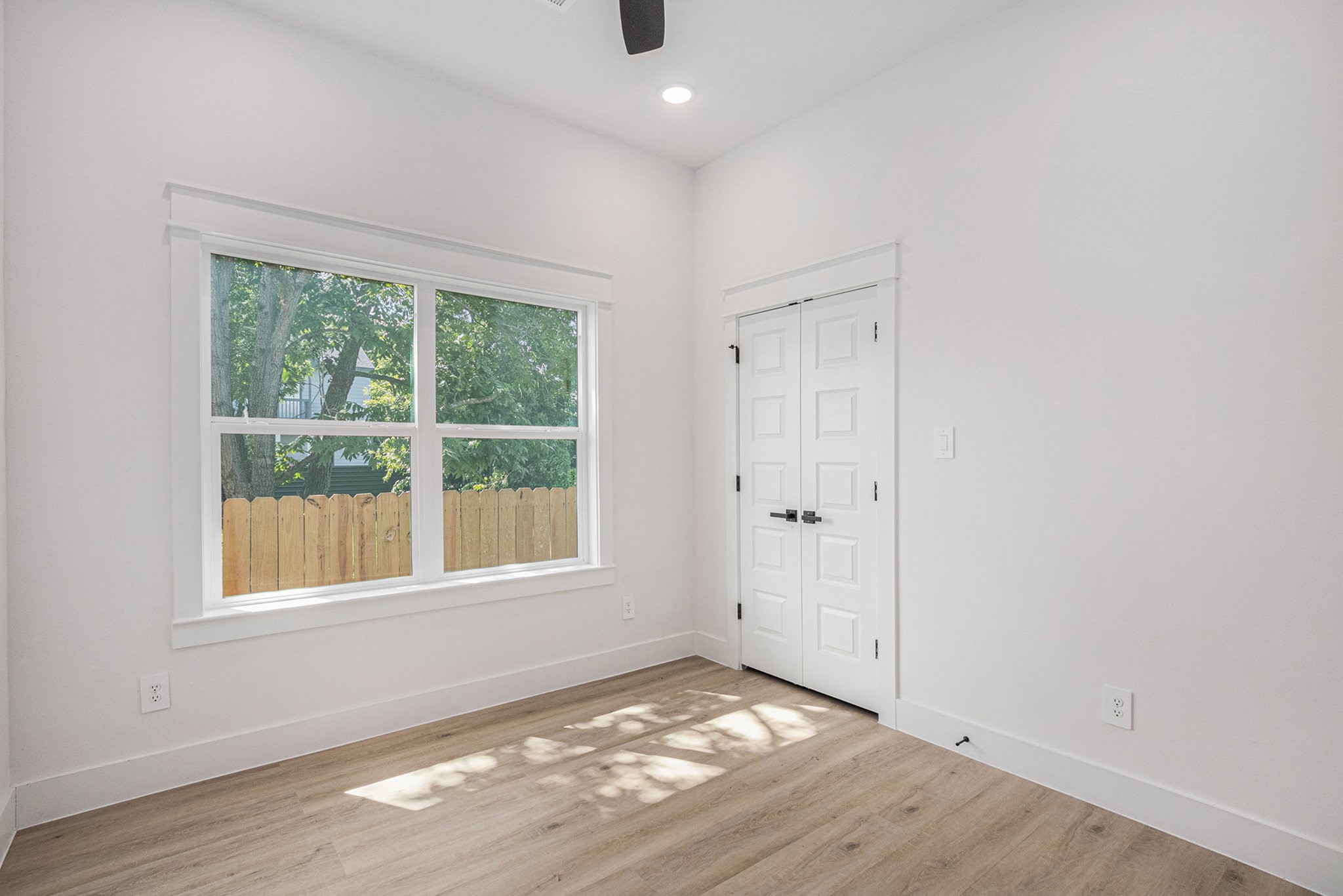 4825 Pederson Street B Property Photo 9