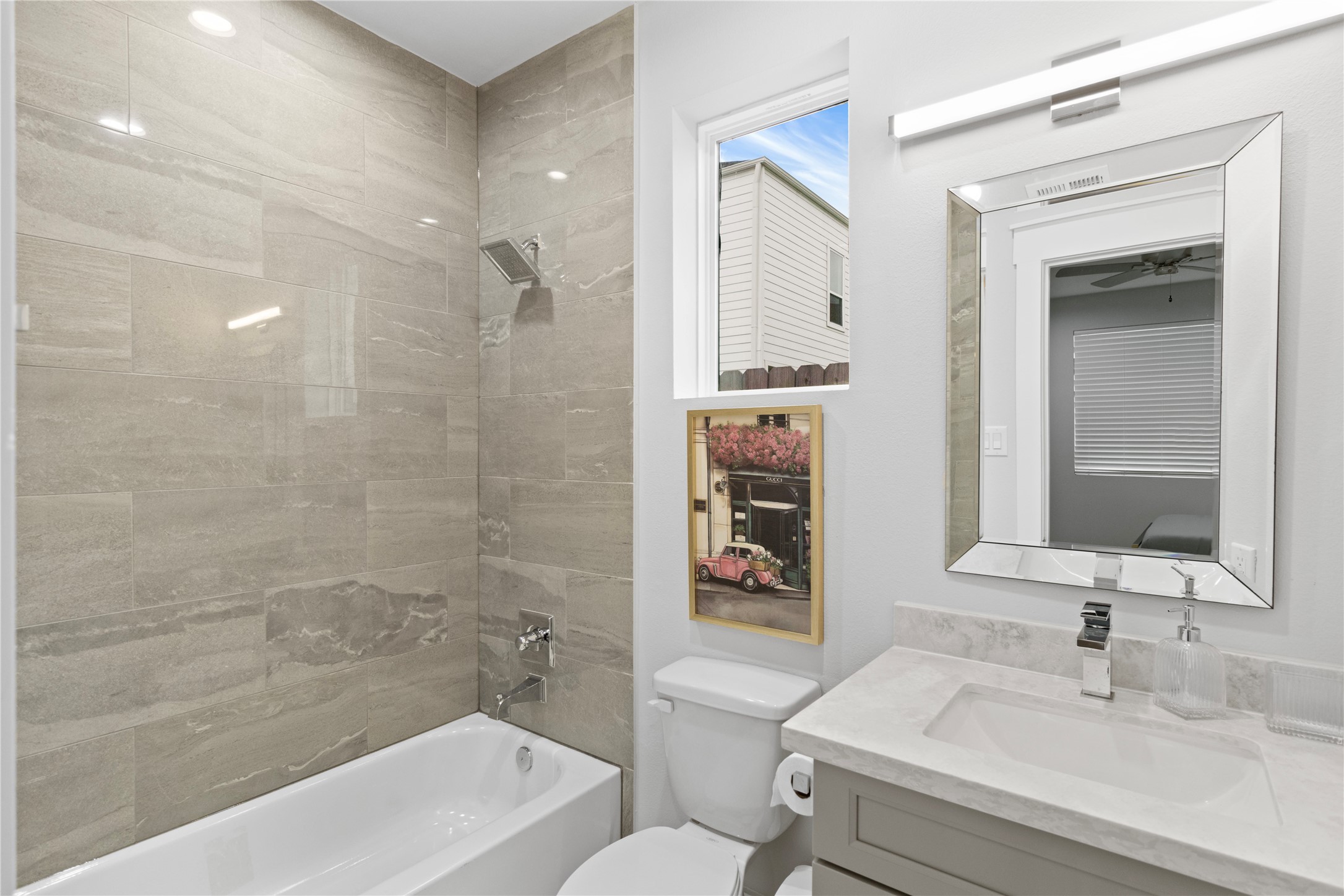2508 Gray Street Property Photo 19